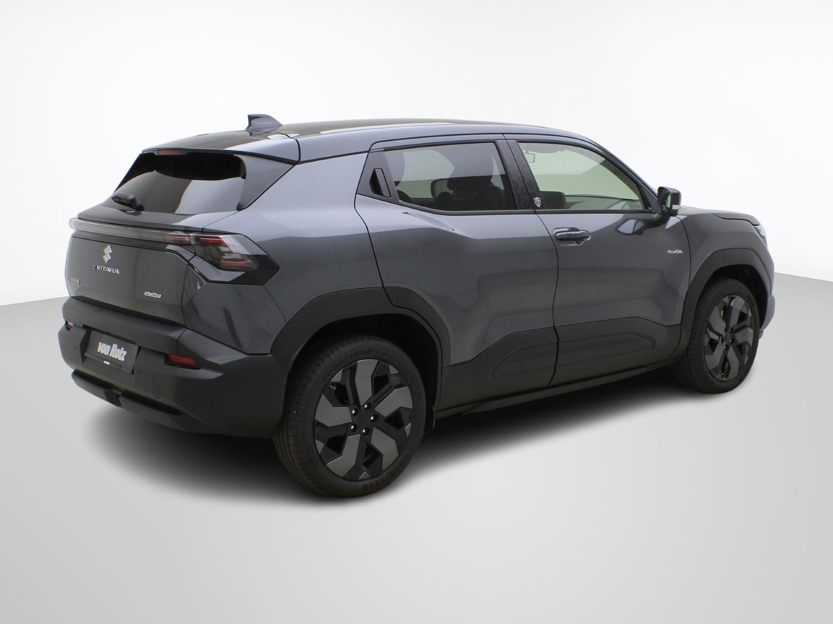 SUZUKI e Vitara Piz Sulai Top 4x4-image-4