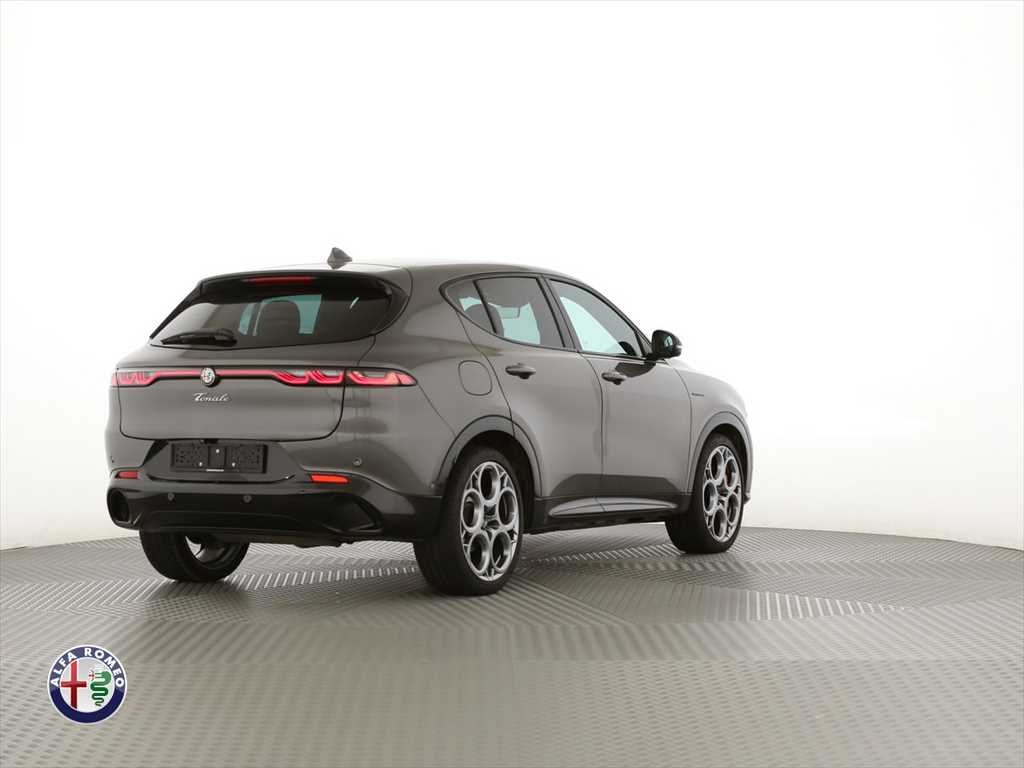 ALFA ROMEO Tonale 1.5 48V Hybrid Veloce Pack Premium-image-1