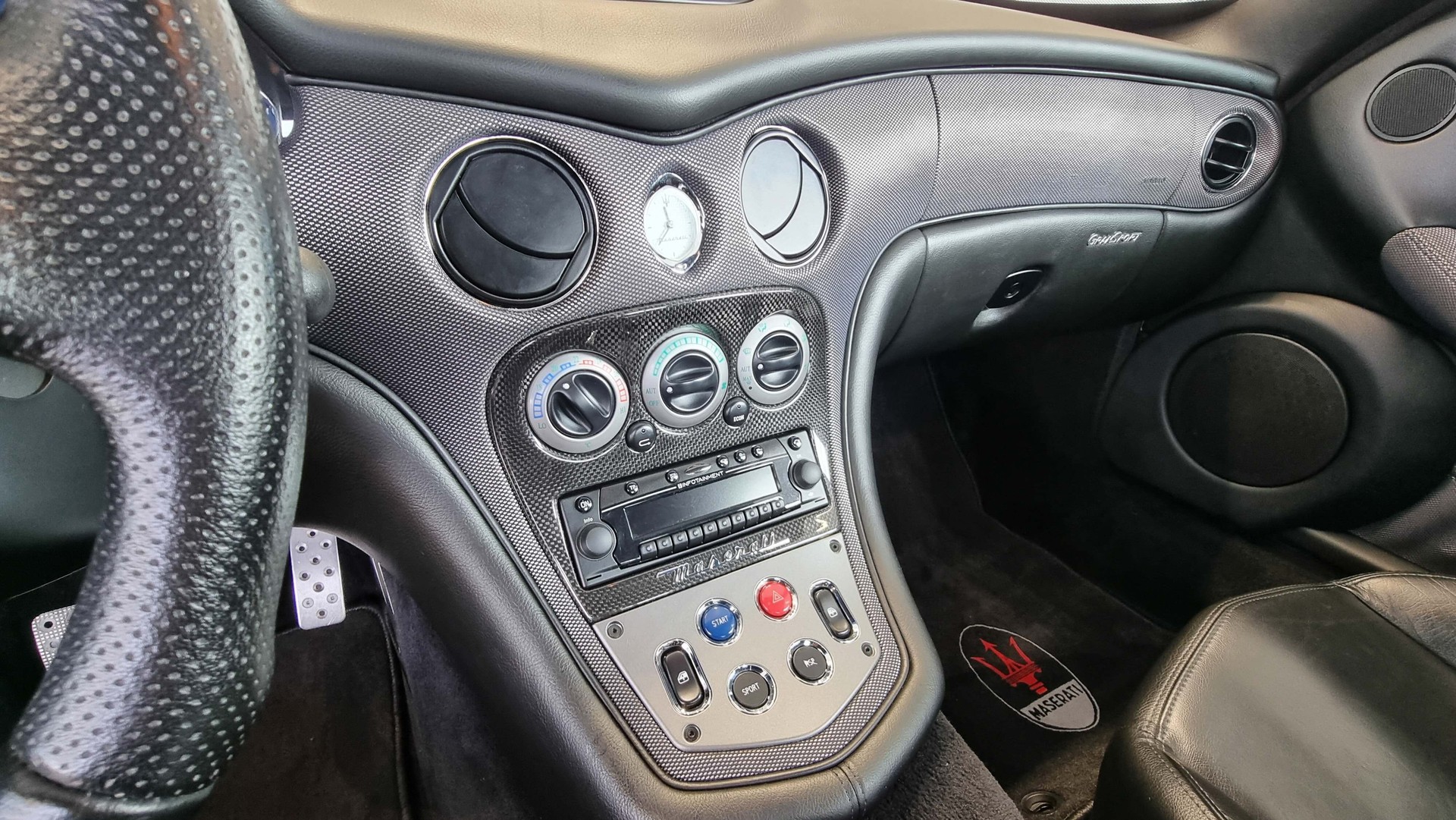 MASERATI GRANSPORT Coupé 4.2 V8-image-10