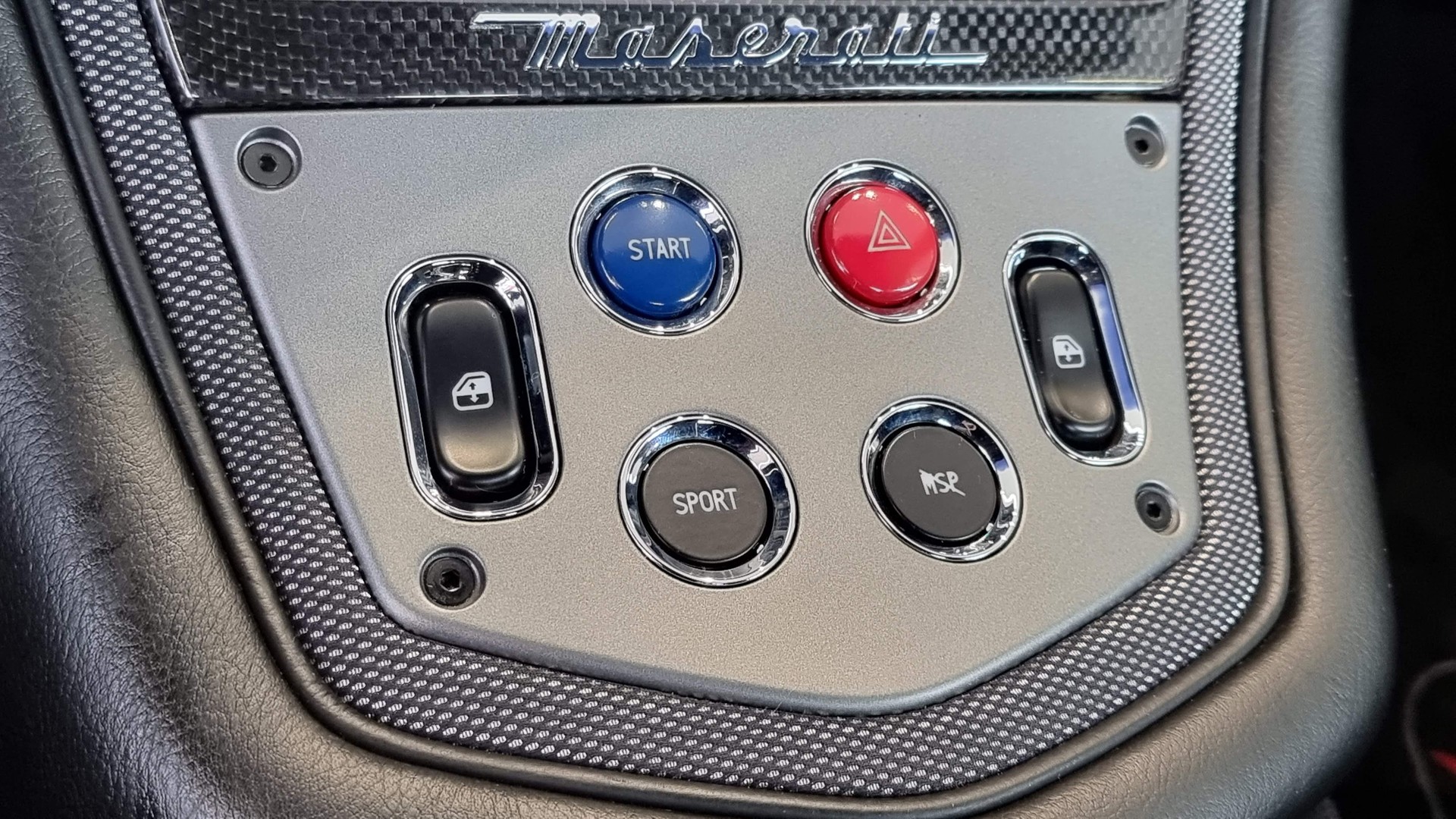 MASERATI GRANSPORT Coupé 4.2 V8-image-12