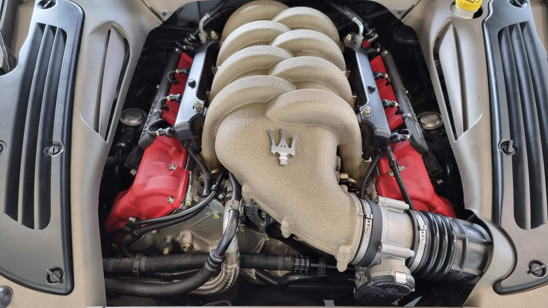 MASERATI GRANSPORT Coupé 4.2 V8-image-9