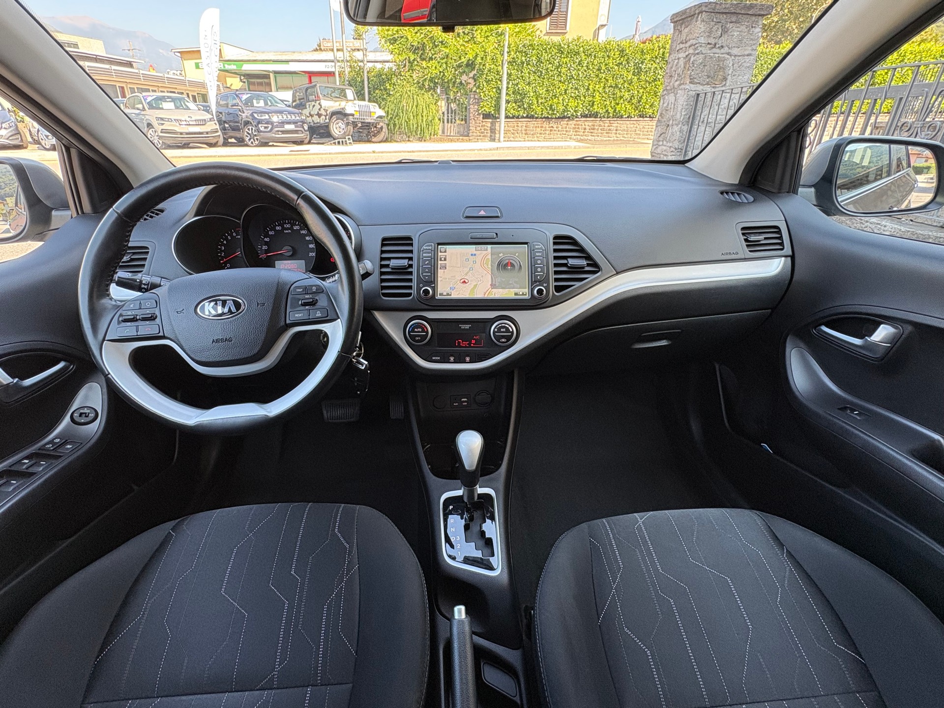 KIA Picanto 1.2 CVVT Swiss Champion Automatic-image-12