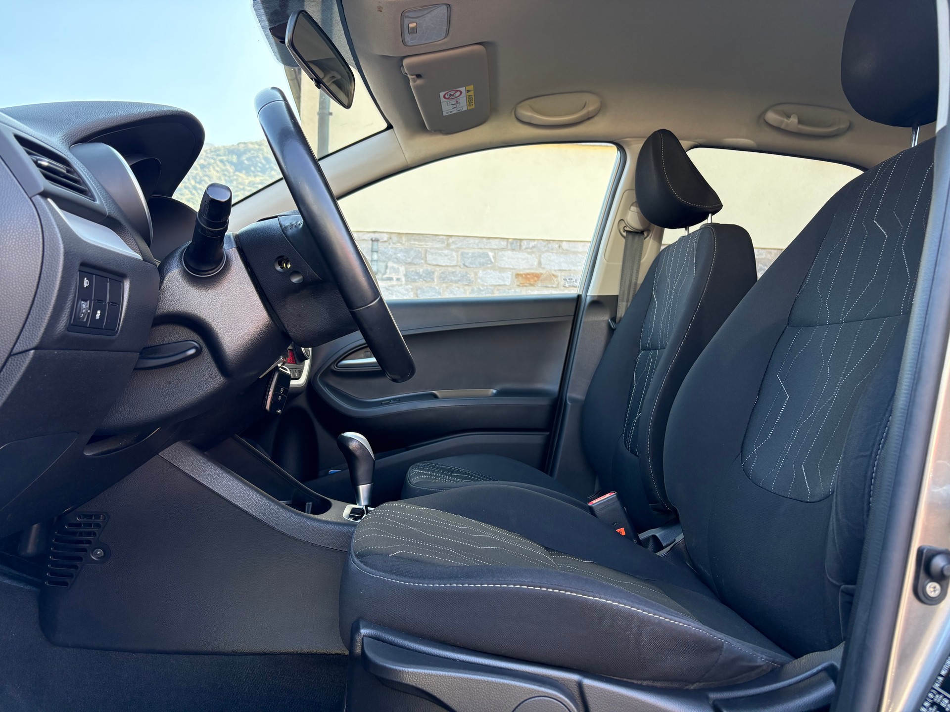 KIA Picanto 1.2 CVVT Swiss Champion Automatic-image-9