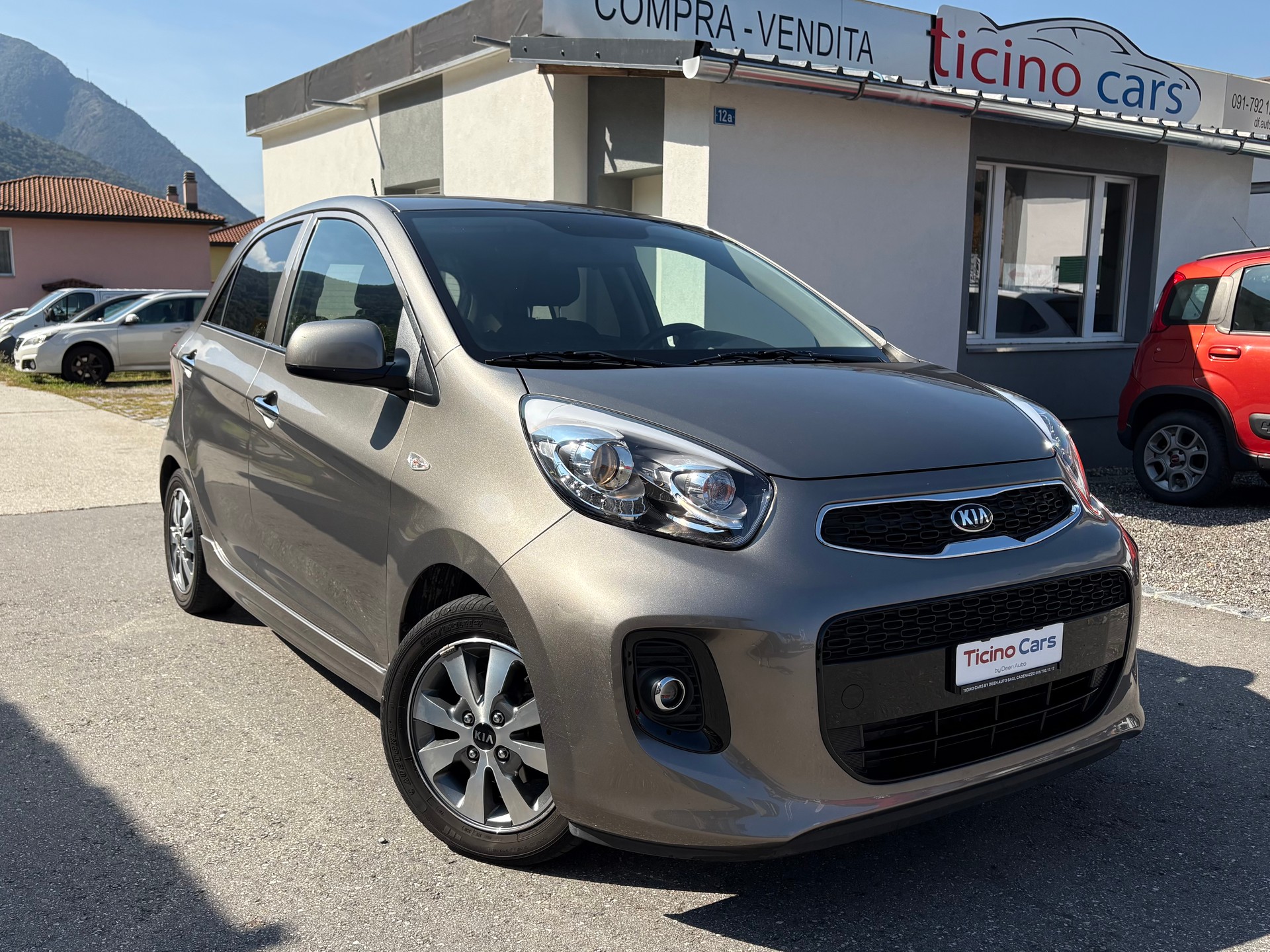 KIA Picanto 1.2 CVVT Swiss Champion Automatic-image-0