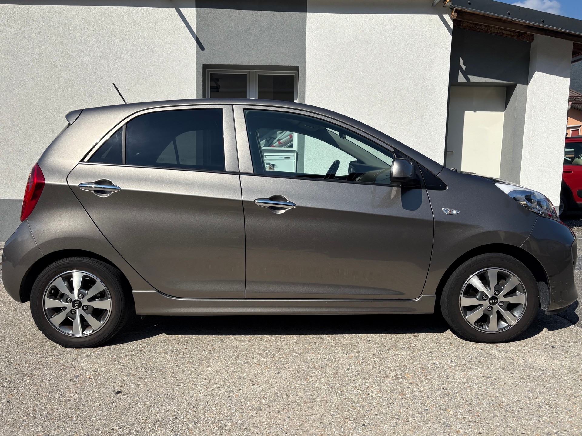 KIA Picanto 1.2 CVVT Swiss Champion Automatic-image-4