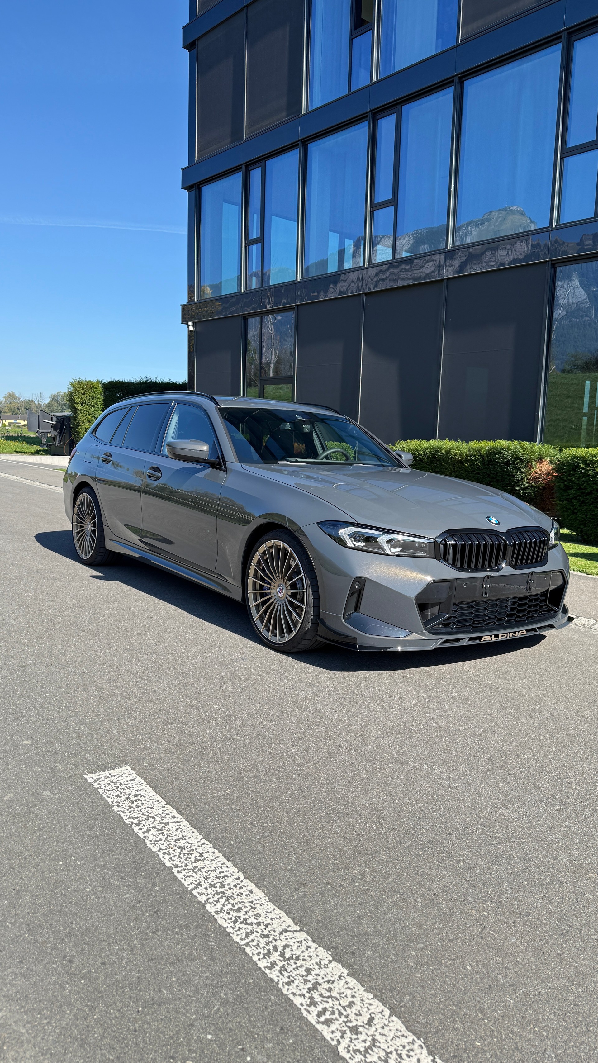 BMW-ALPINA 3.0 Biturbo GT 4x4-image-1