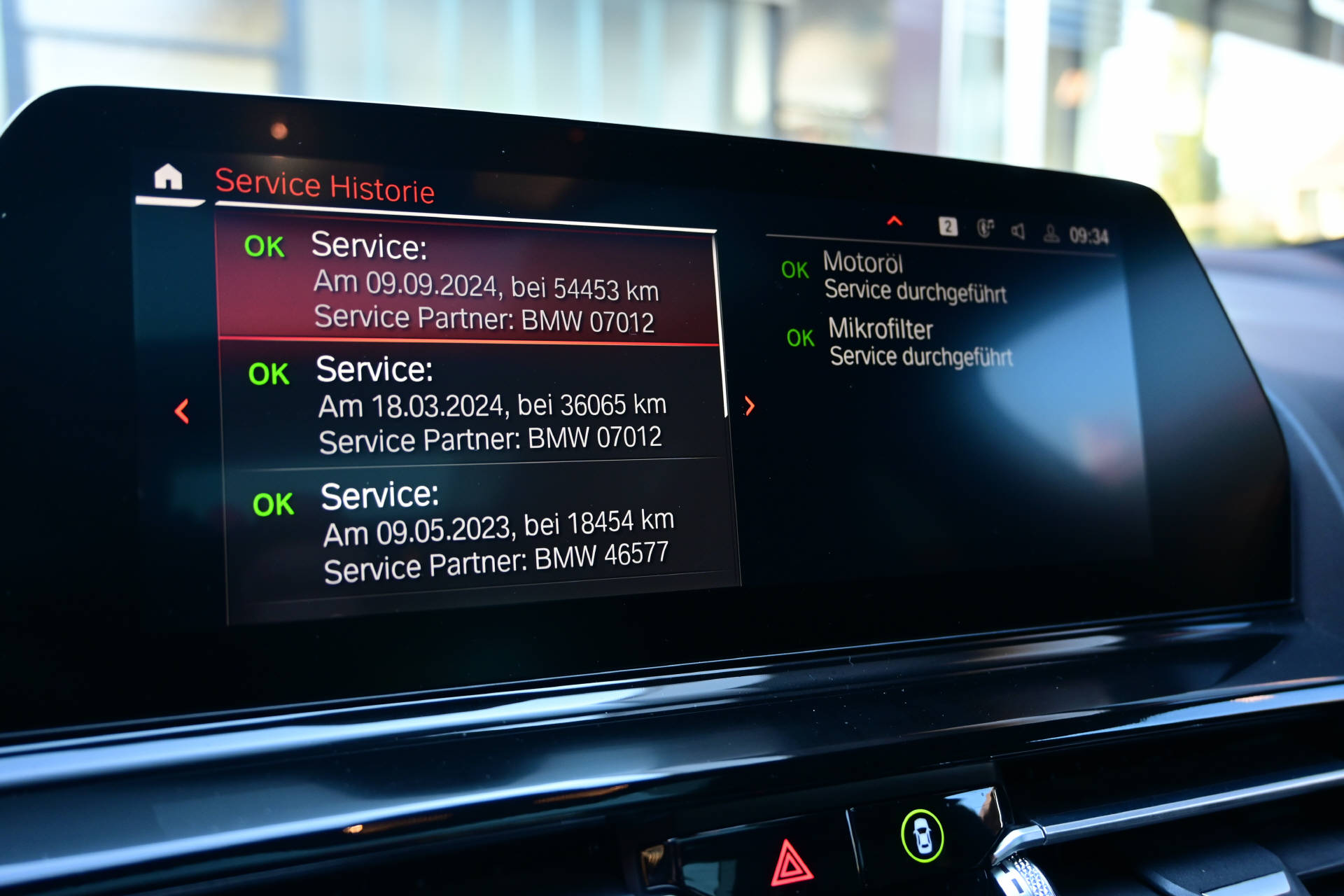 BMW 840i xDrive Gran Coupé *M-Sportpaket*HUD*H&K*Pano*All Black*-image-25