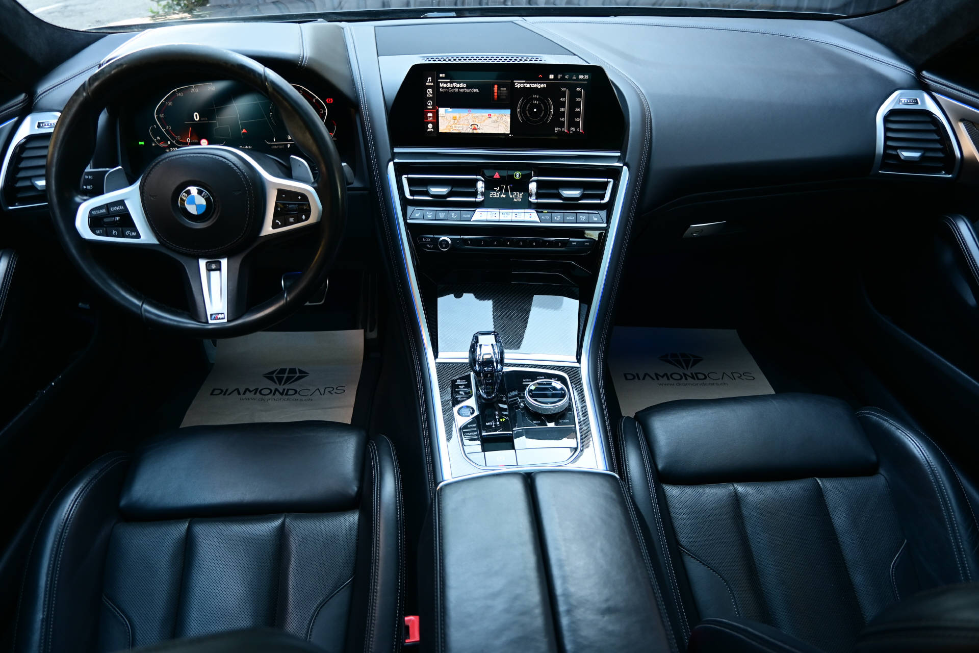 BMW 840i xDrive Gran Coupé *M-Sportpaket*HUD*H&K*Pano*All Black*-image-9
