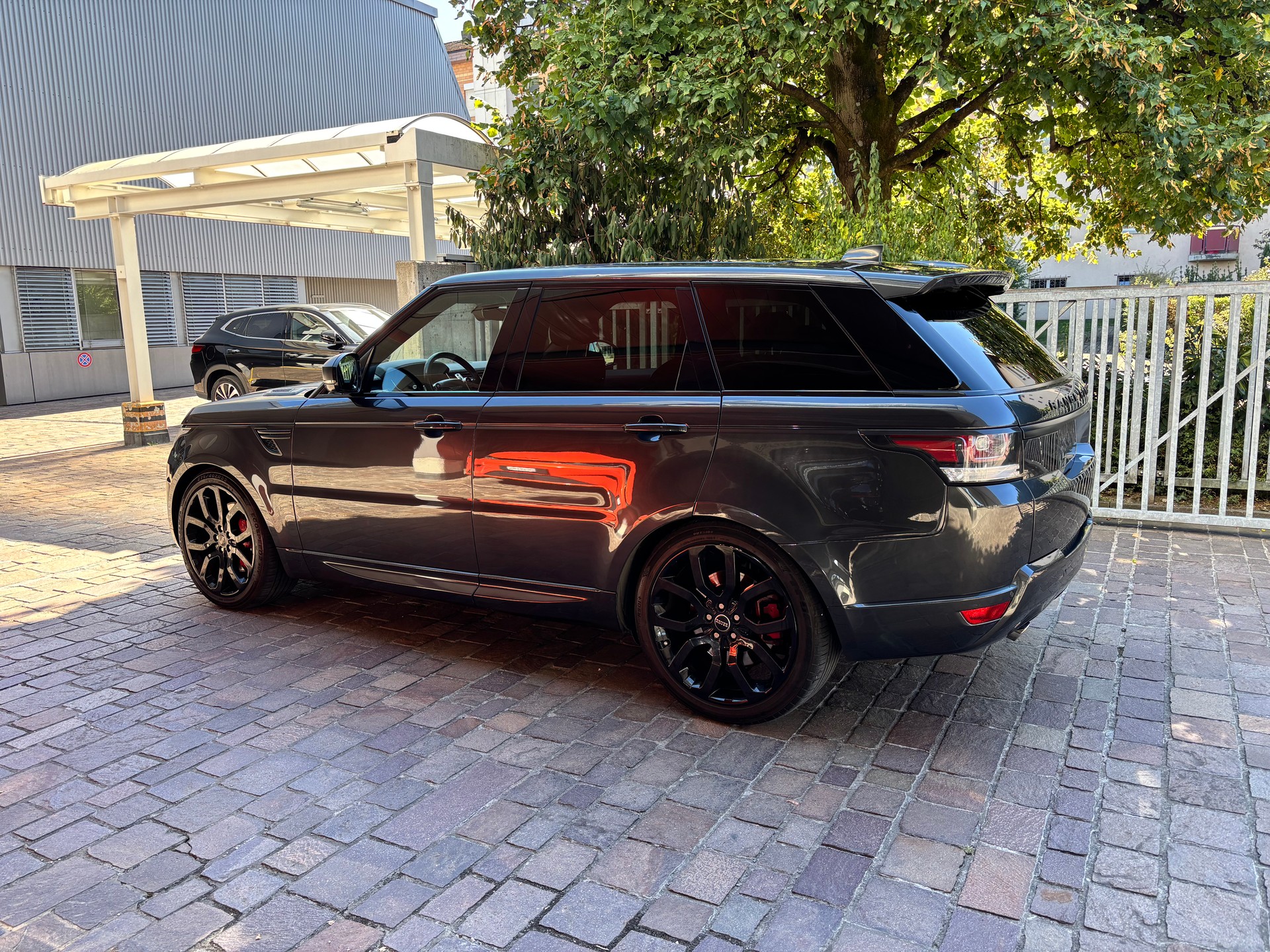 LAND ROVER 3.0 SDV6 HSE Dynamic-image-3