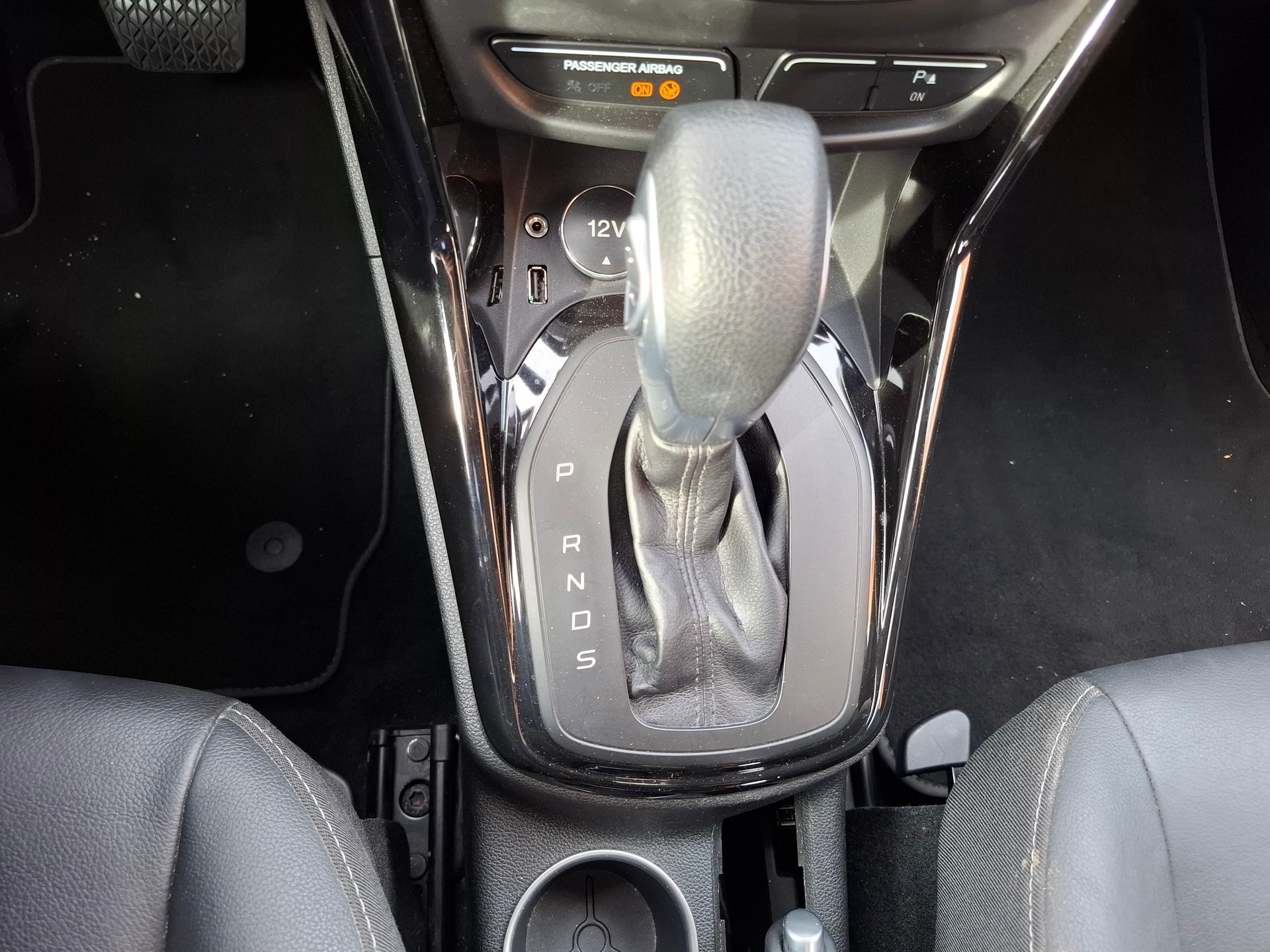 FORD B-Max 1.6 Ti-VCT Titanium PowerShift-image-10