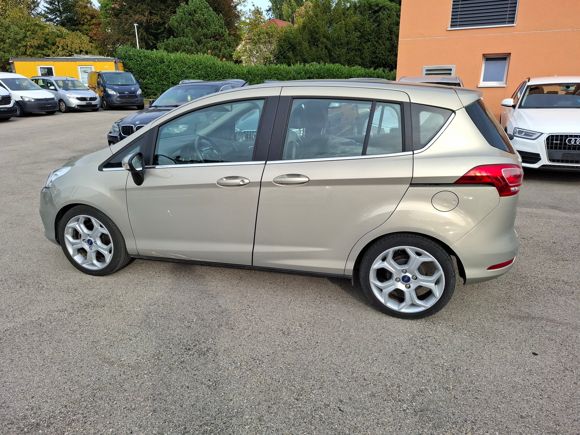 FORD B-Max 1.6 Ti-VCT Titanium PowerShift-image-4