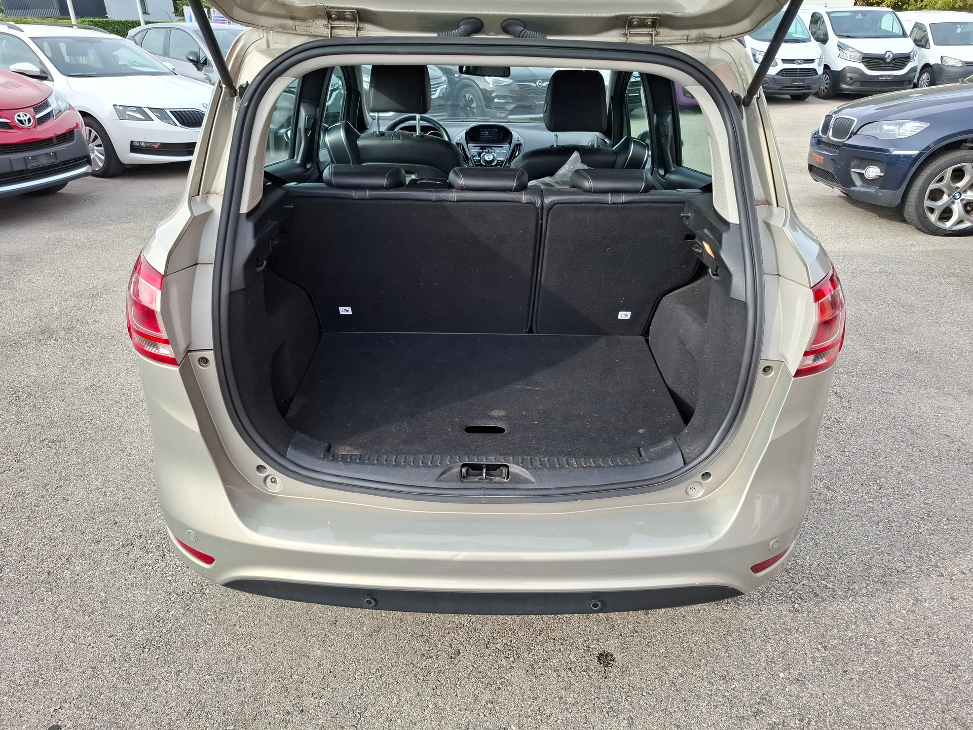 FORD B-Max 1.6 Ti-VCT Titanium PowerShift-image-12