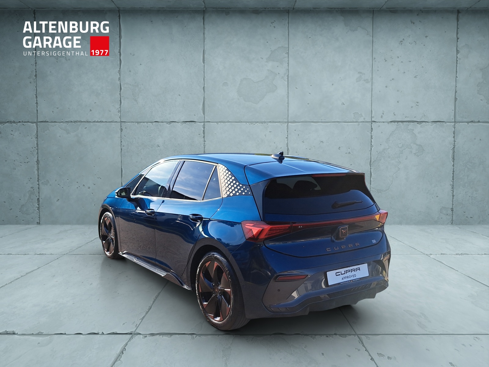 CUPRA Born 58 kWh-showroom-element-2