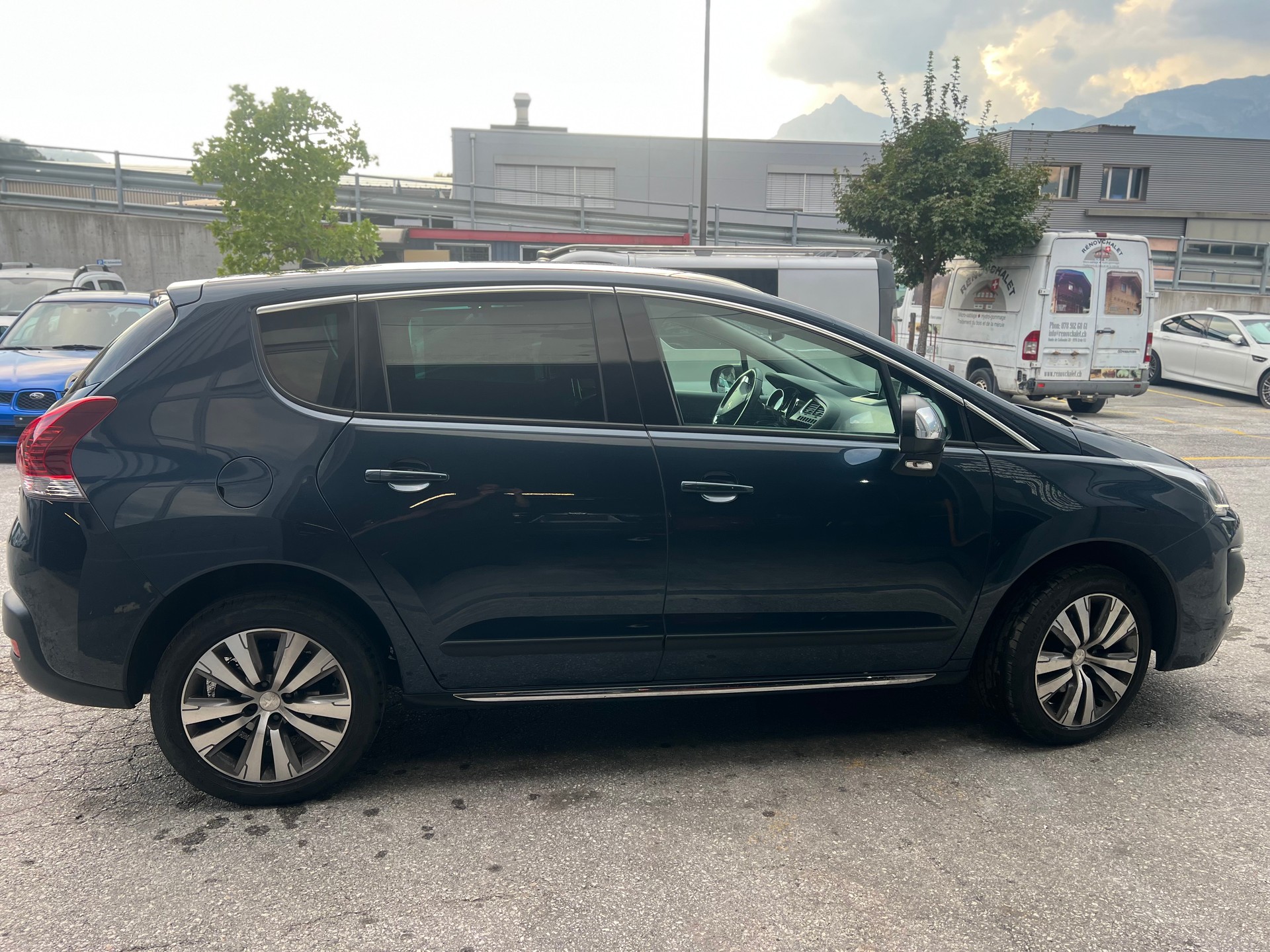 PEUGEOT 3008 1.6 1THP Allure Tiptronic-image-2