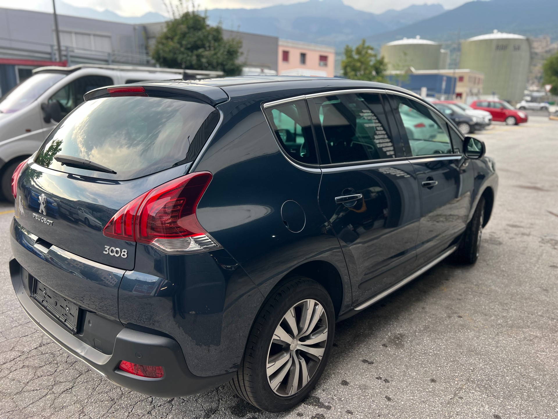PEUGEOT 3008 1.6 1THP Allure Tiptronic-image-1