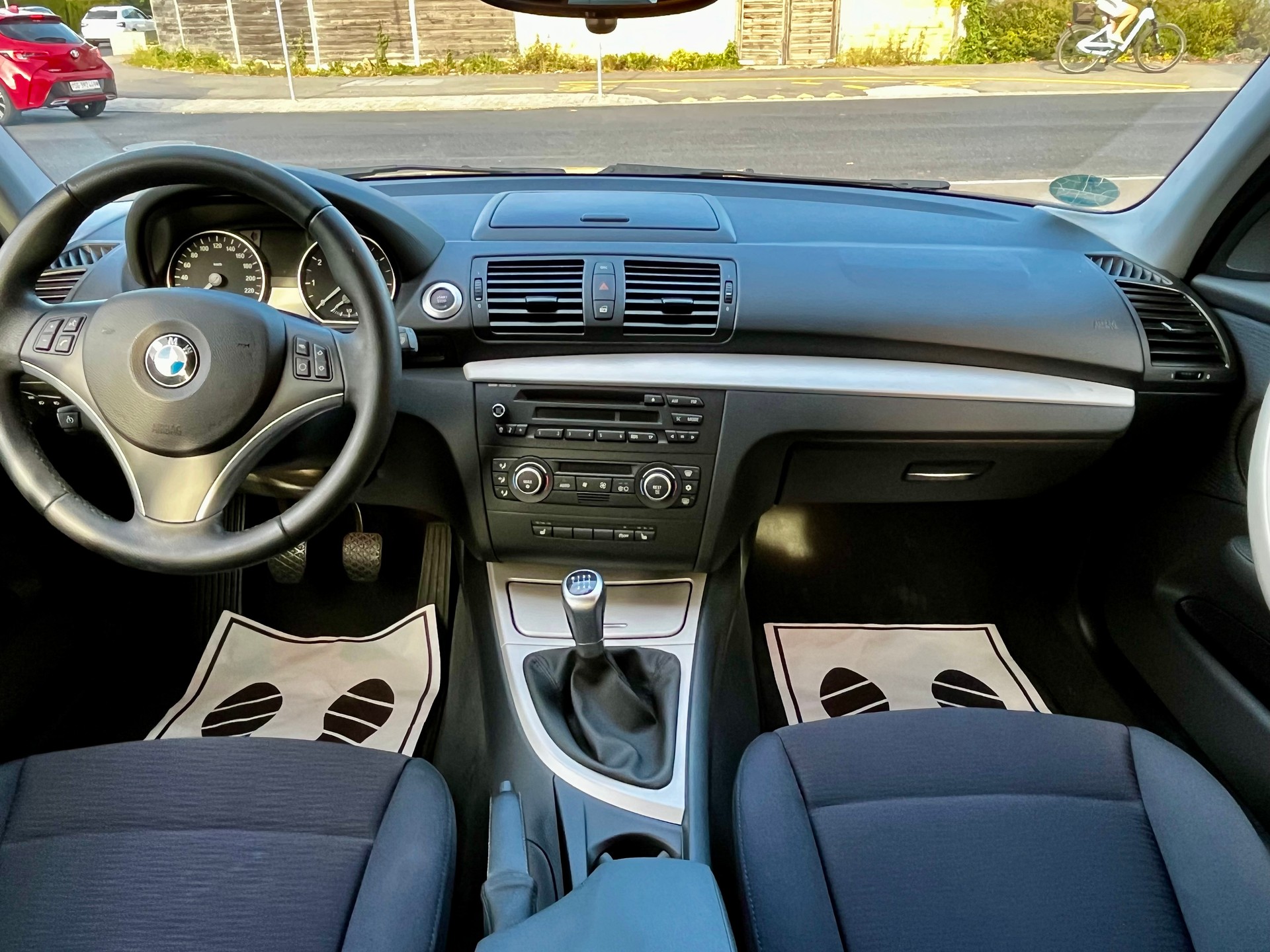 BMW 116i 2.0 Access-image-14