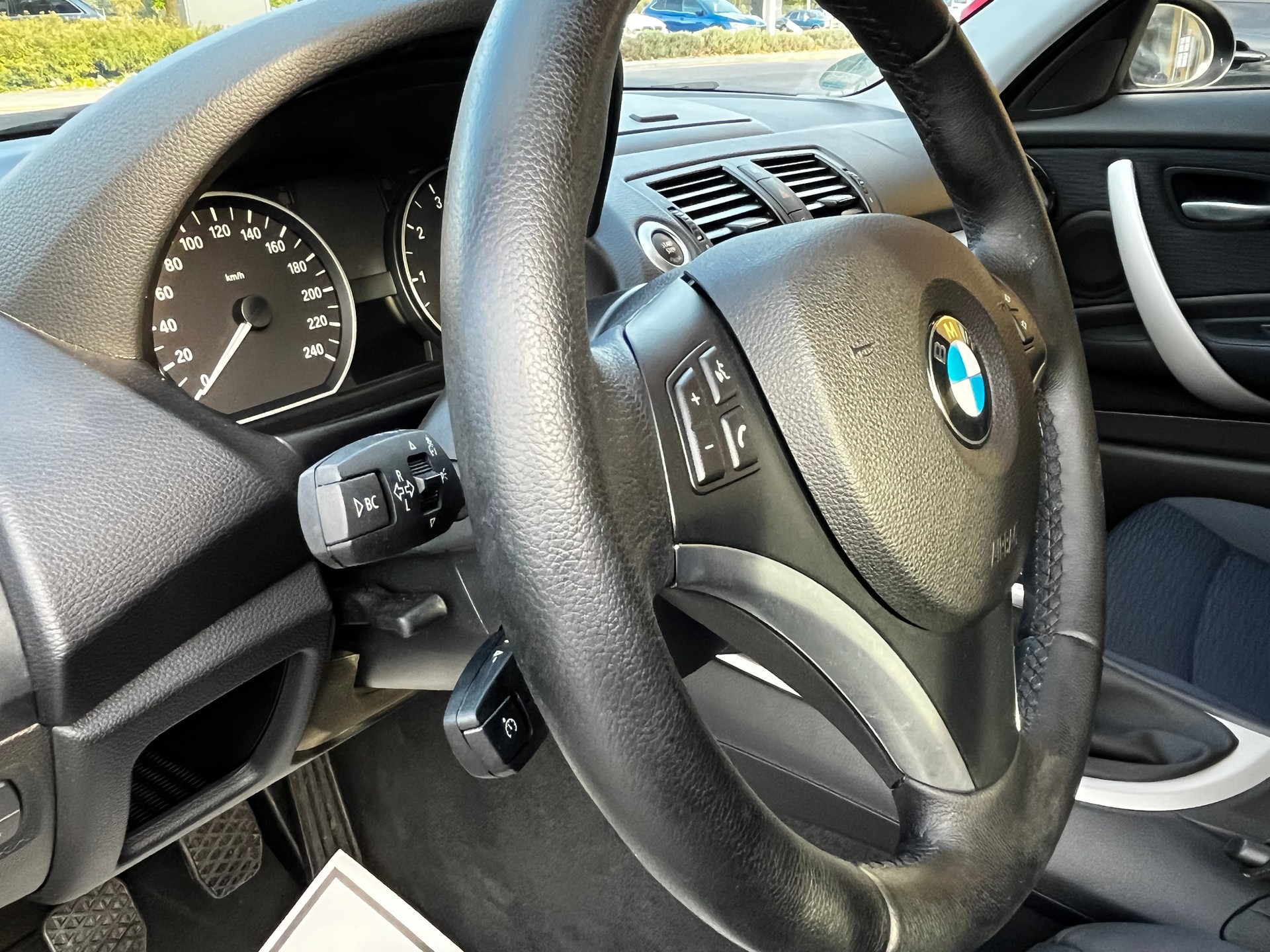 BMW 116i 2.0 Access-image-15