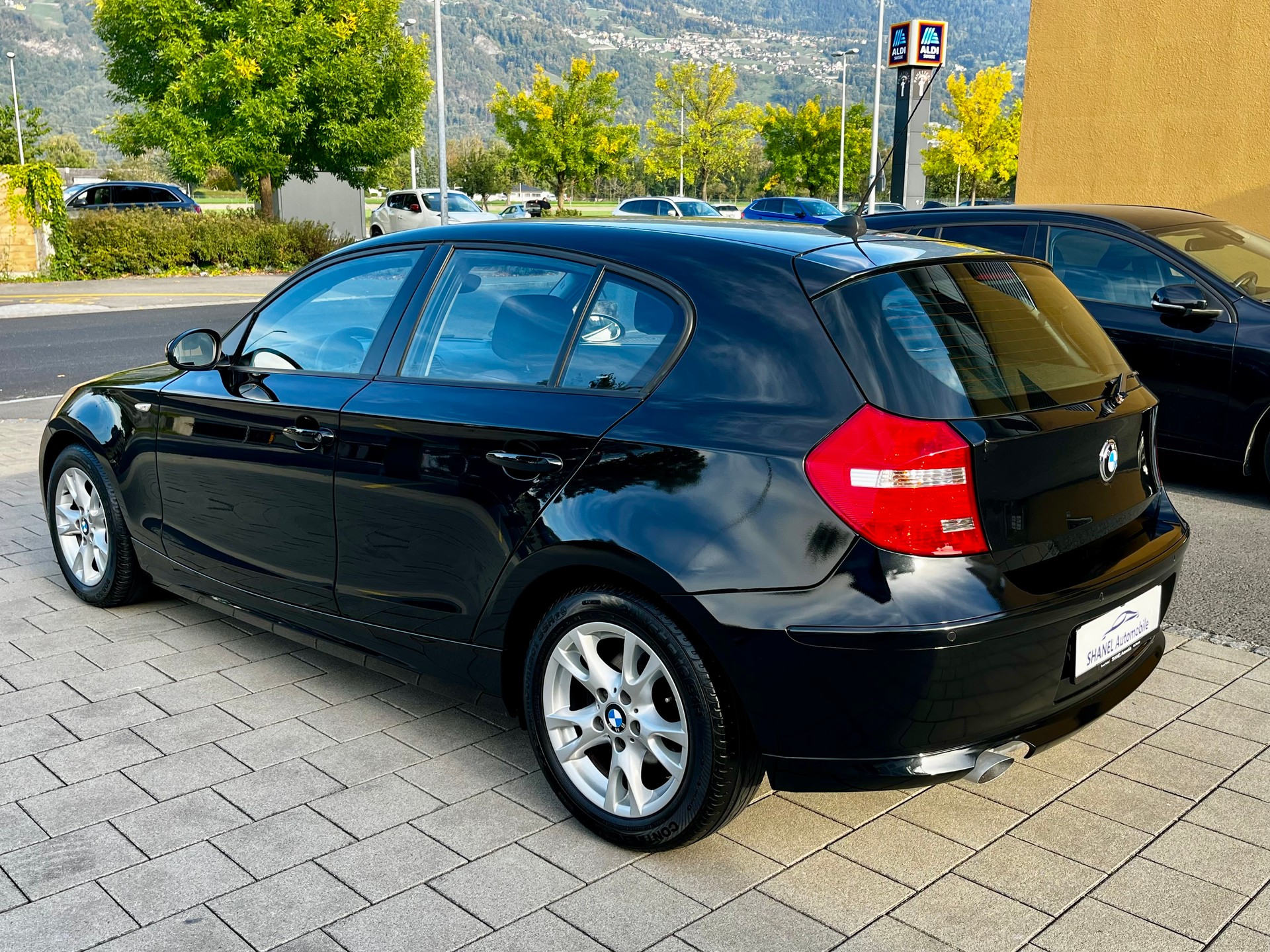 BMW 116i 2.0 Access-image-4
