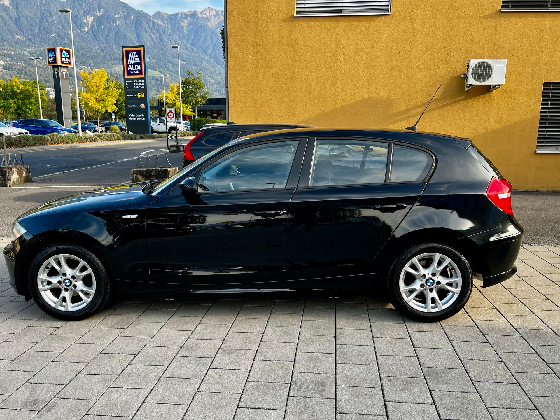 BMW 116i 2.0 Access-image-6