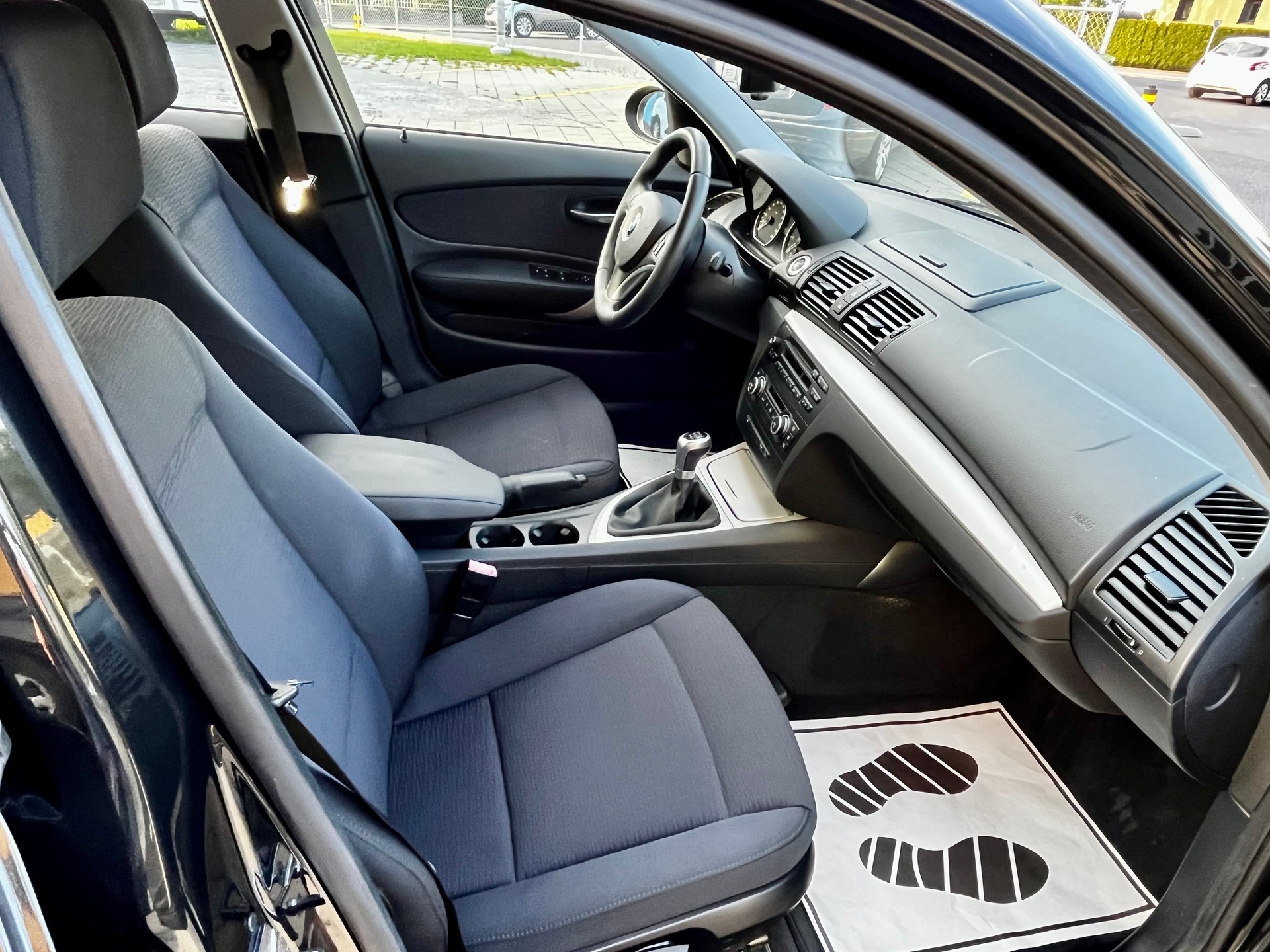 BMW 116i 2.0 Access-image-11
