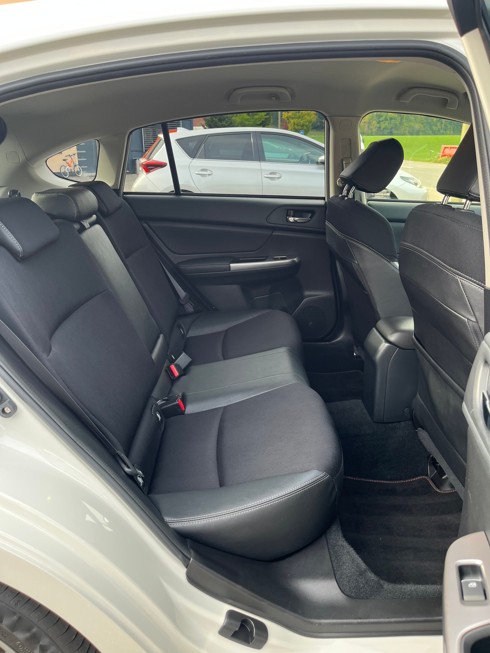 SUBARU Impreza 2.0 Swiss Sport Lineartronic / Frisch ab MFK & Service / 8-fach bereift / 1.Hand-image-5