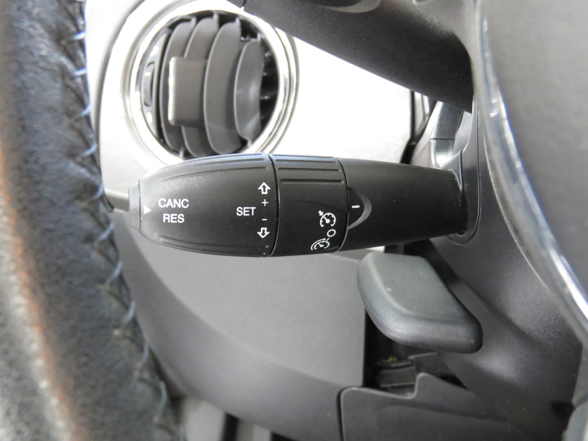 FIAT 500C 0.9 Twinair Turbo Lounge-image-24