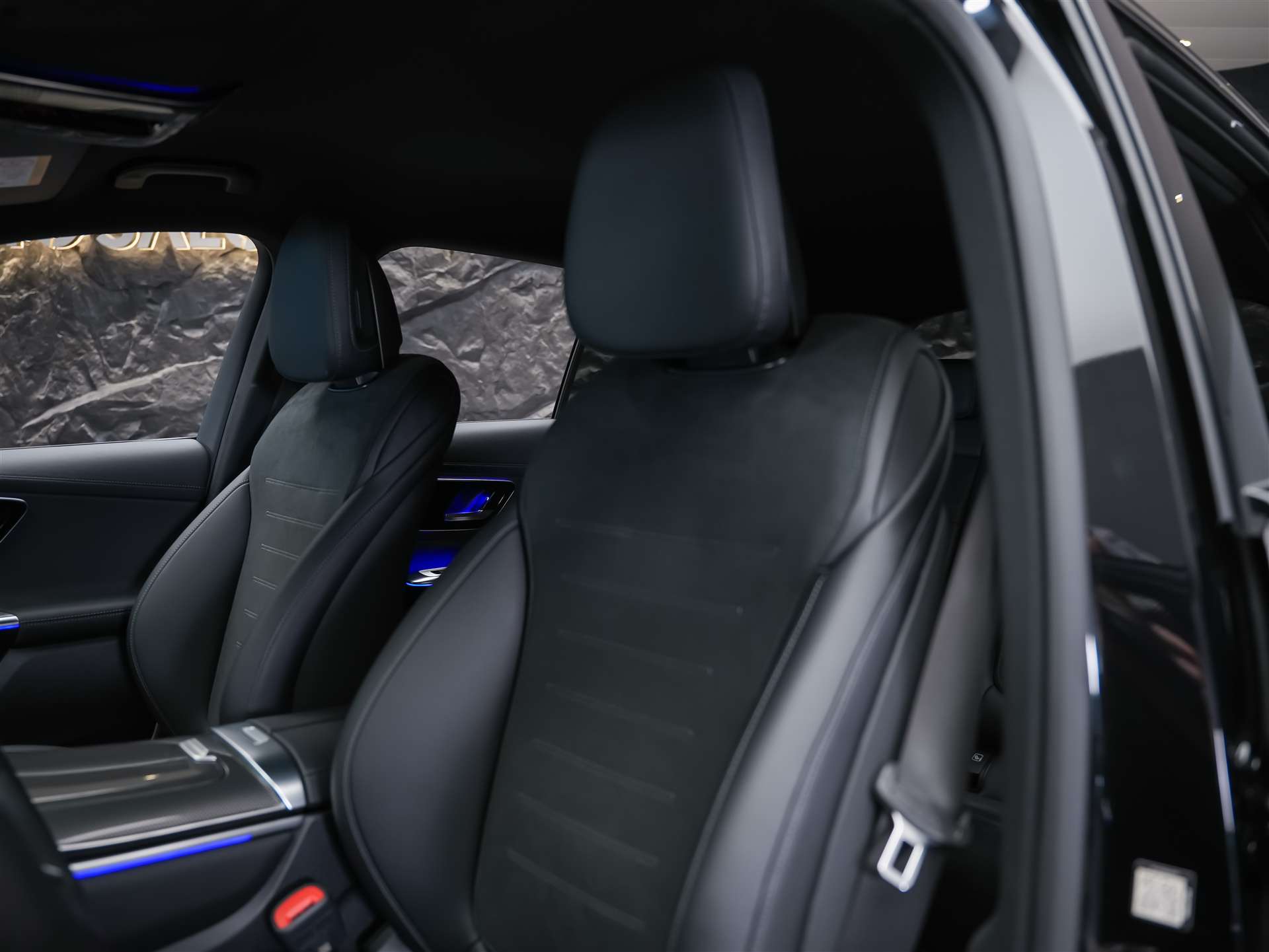 MERCEDES-BENZ GLC 300 d 4Matic 9G-Tronic *ALL BLACK*21" Felgen*Digital LIGHT*AHK*-image-10
