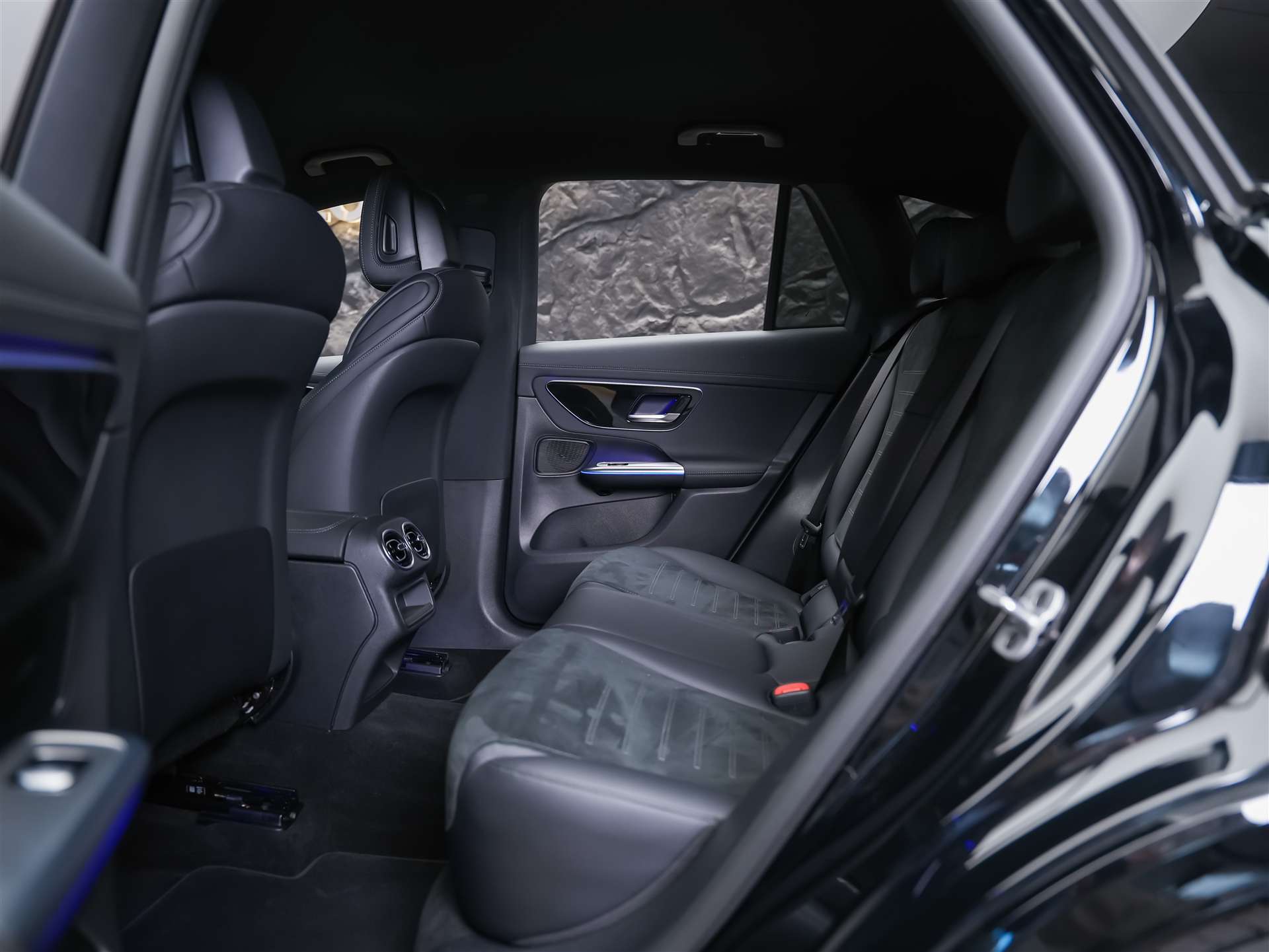 MERCEDES-BENZ GLC 300 d 4Matic 9G-Tronic *ALL BLACK*21" Felgen*Digital LIGHT*AHK*-image-12
