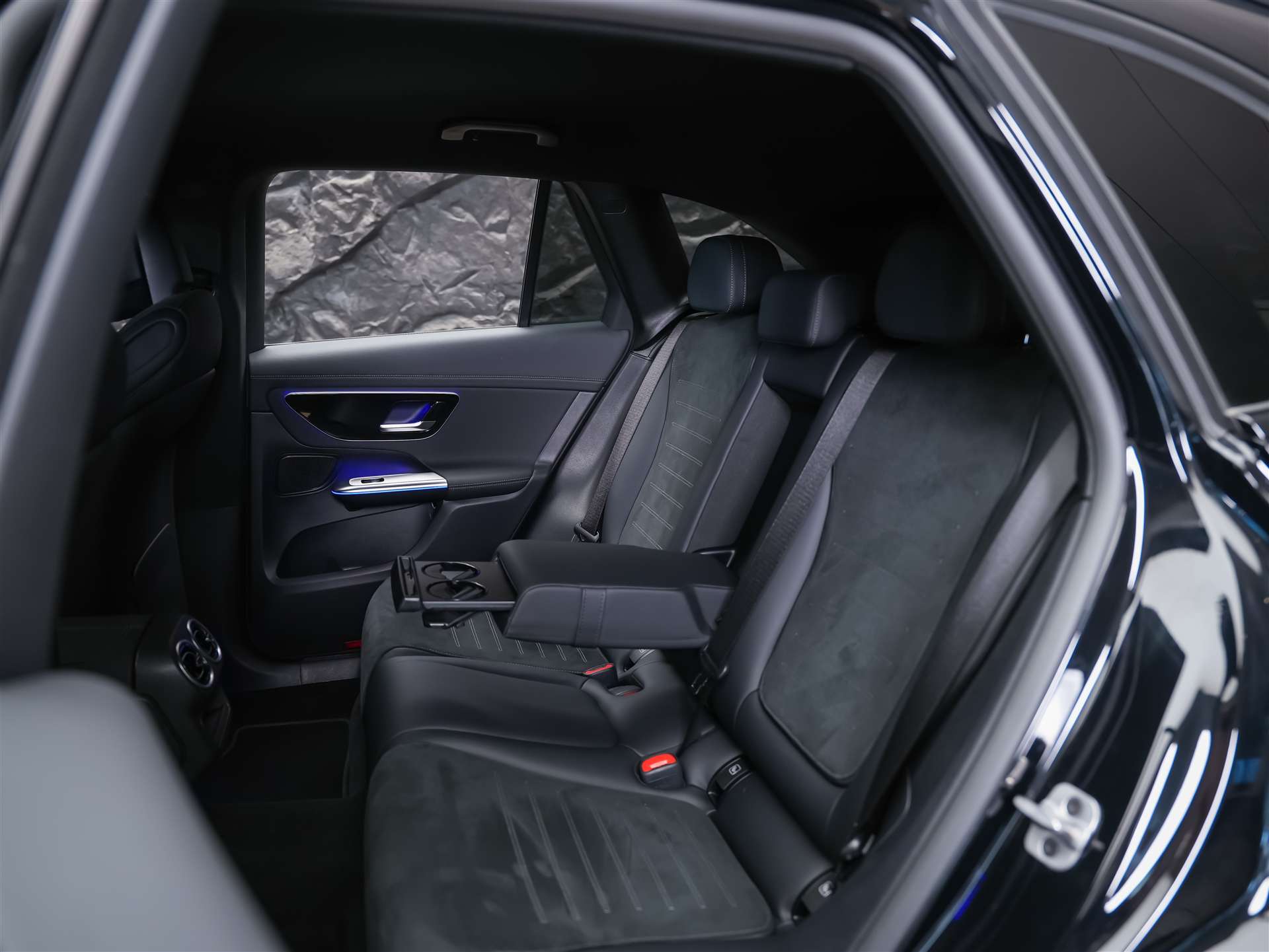 MERCEDES-BENZ GLC 300 d 4Matic 9G-Tronic *ALL BLACK*21" Felgen*Digital LIGHT*AHK*-image-13