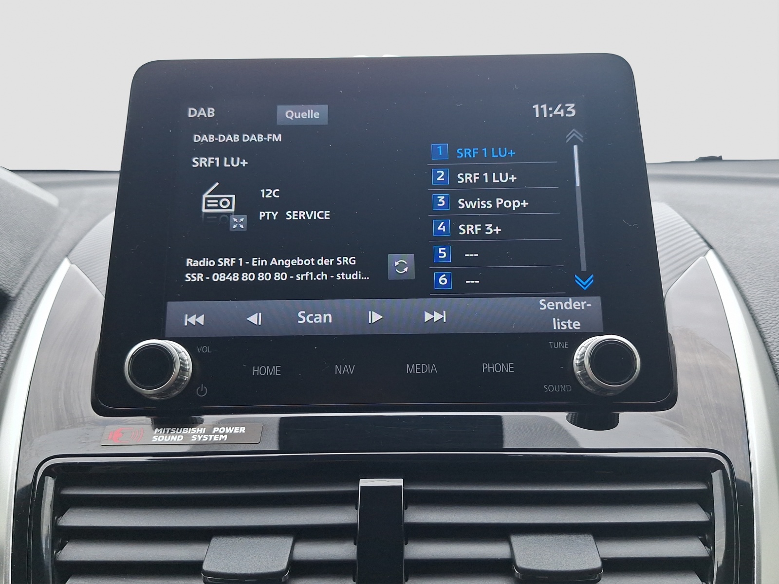 MITSUBISHI Eclipse Cross 2.4 PHEV Invite 4x4-image-17