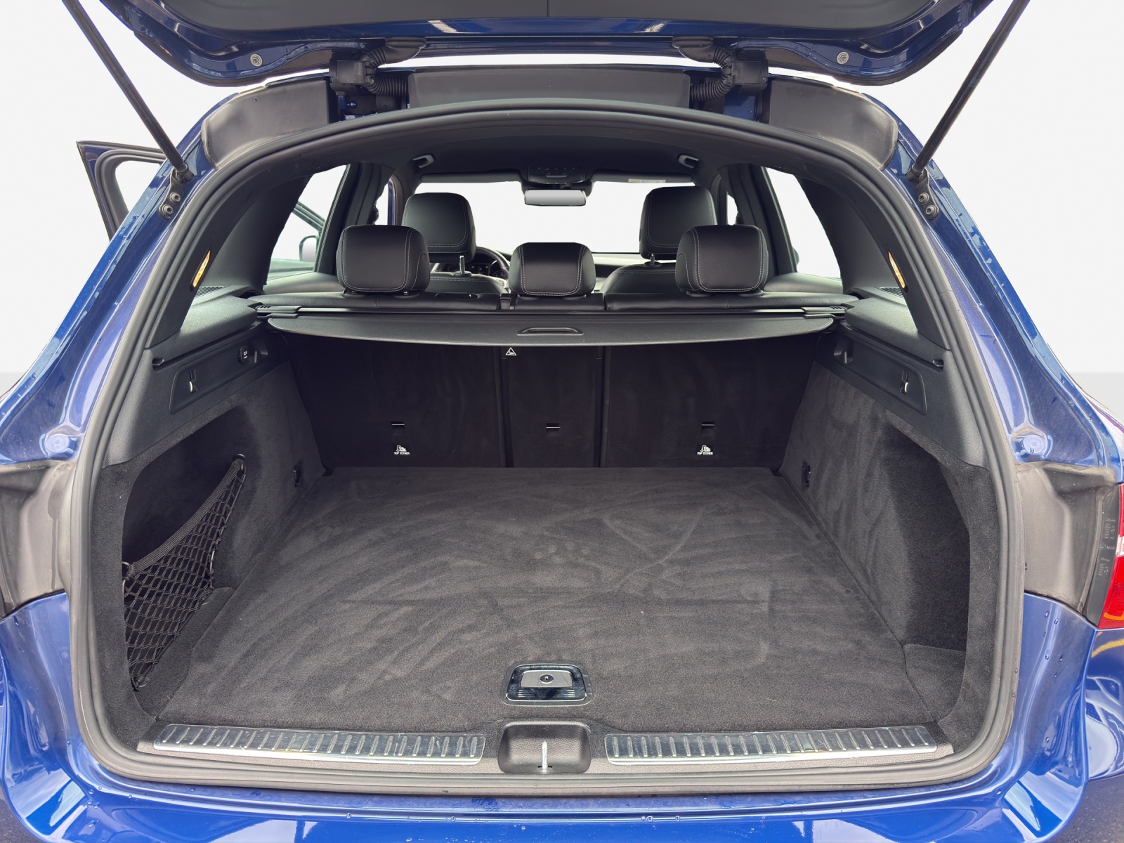 MERCEDES-BENZ GLC 220 d AMG Line 4Matic 9G-Tronic-image-12