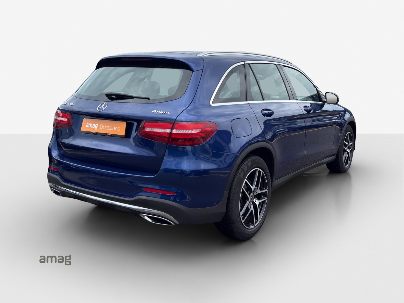 MERCEDES-BENZ GLC 220 d AMG Line 4Matic 9G-Tronic-image-4