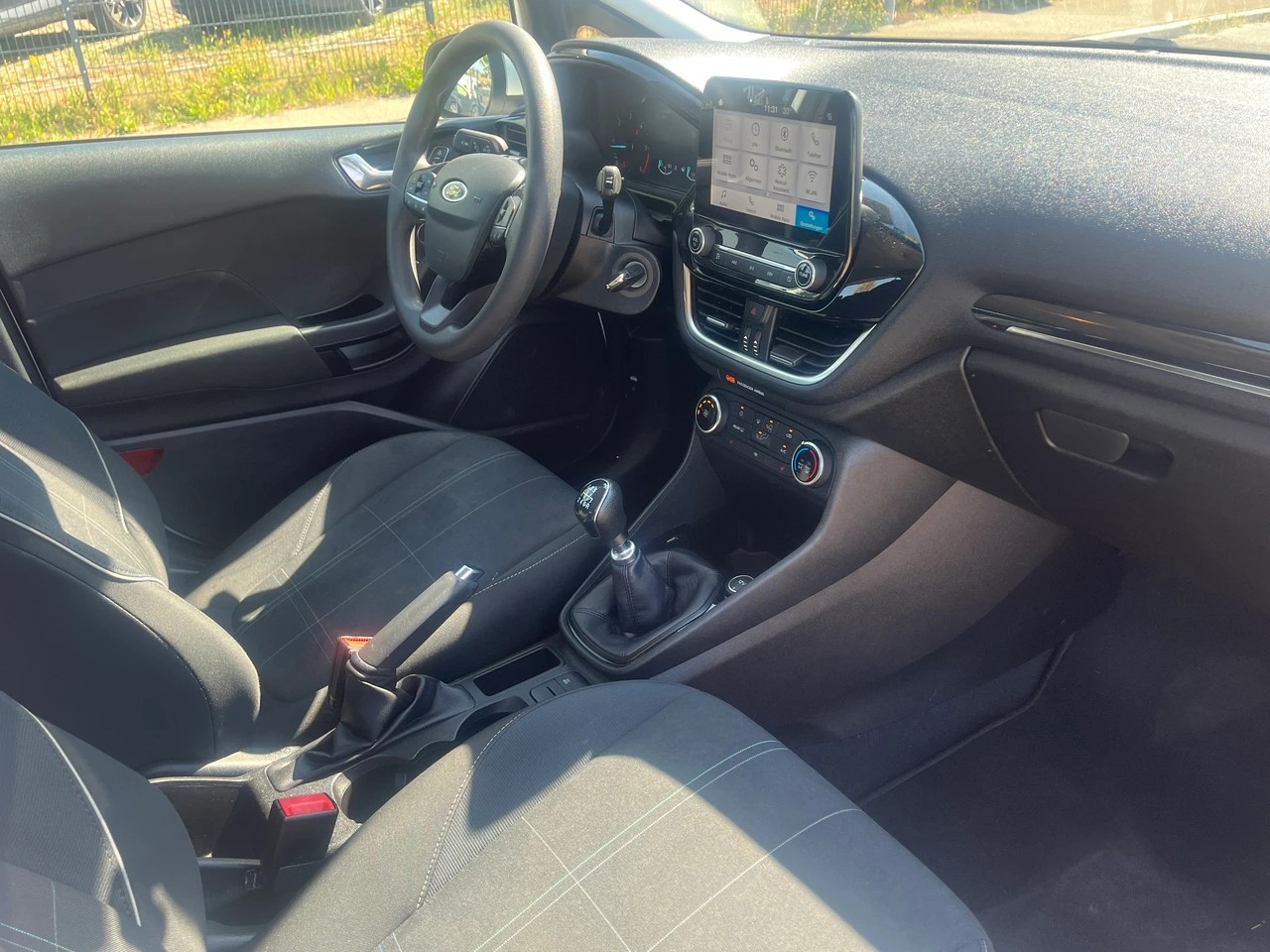FORD Fiesta 1.5 TDCi Business-image-8