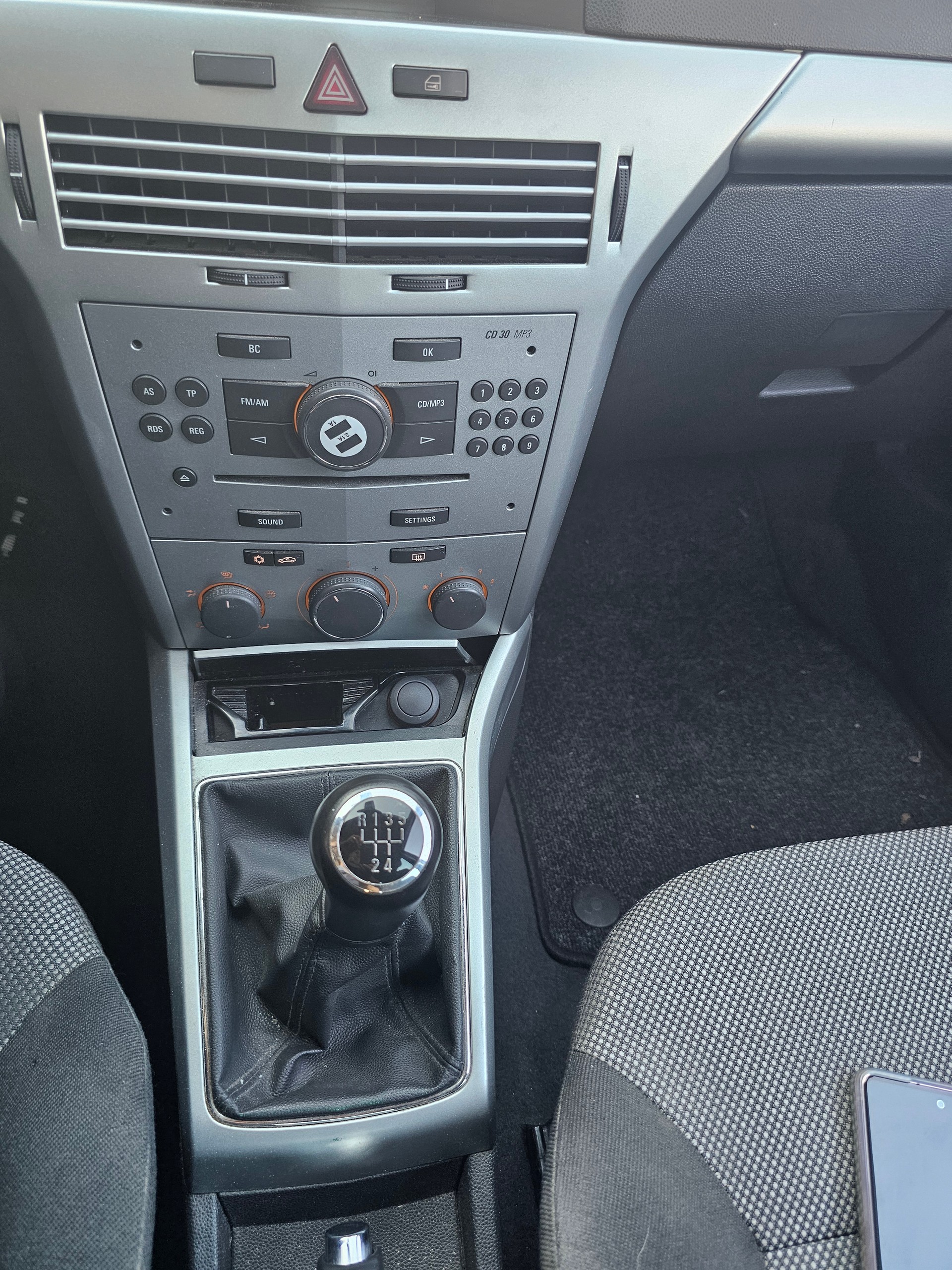OPEL Astra 1.6i 16V-image-9