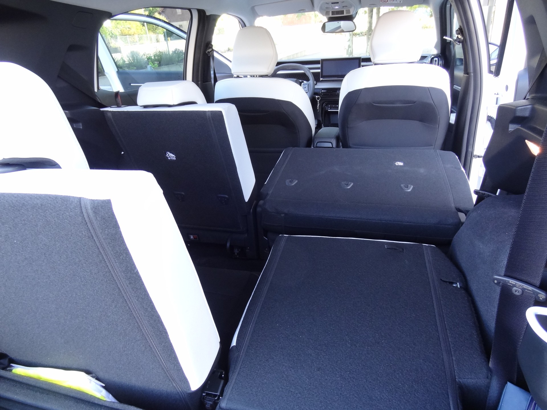 CITROEN C3 Aircross 1.2 MHEV Max-image-11
