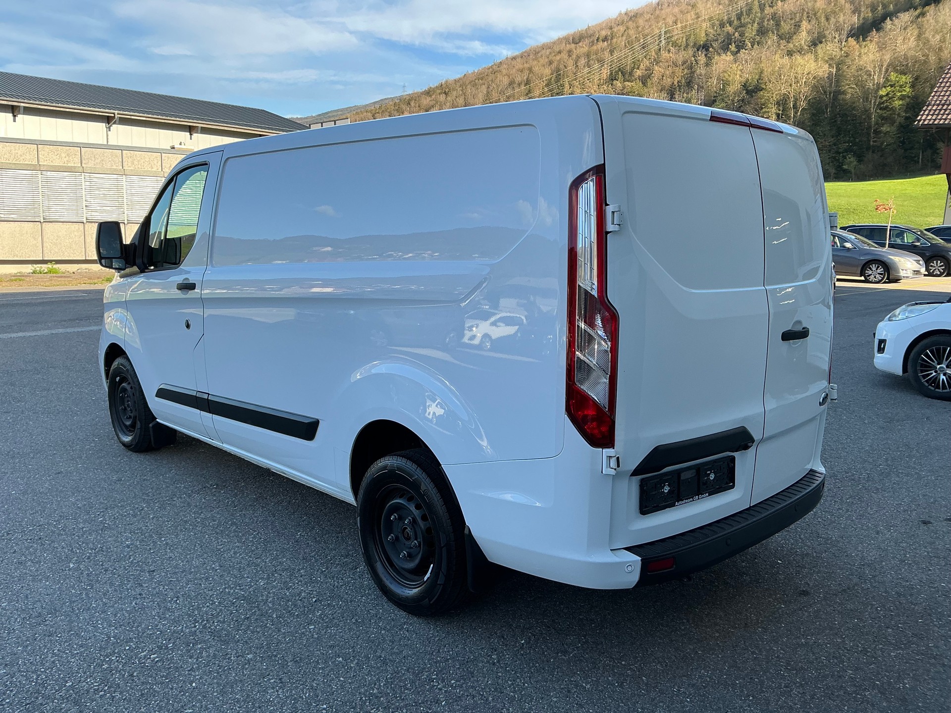 FORD Transit Custom Van 280 L1H1Trend-image-6