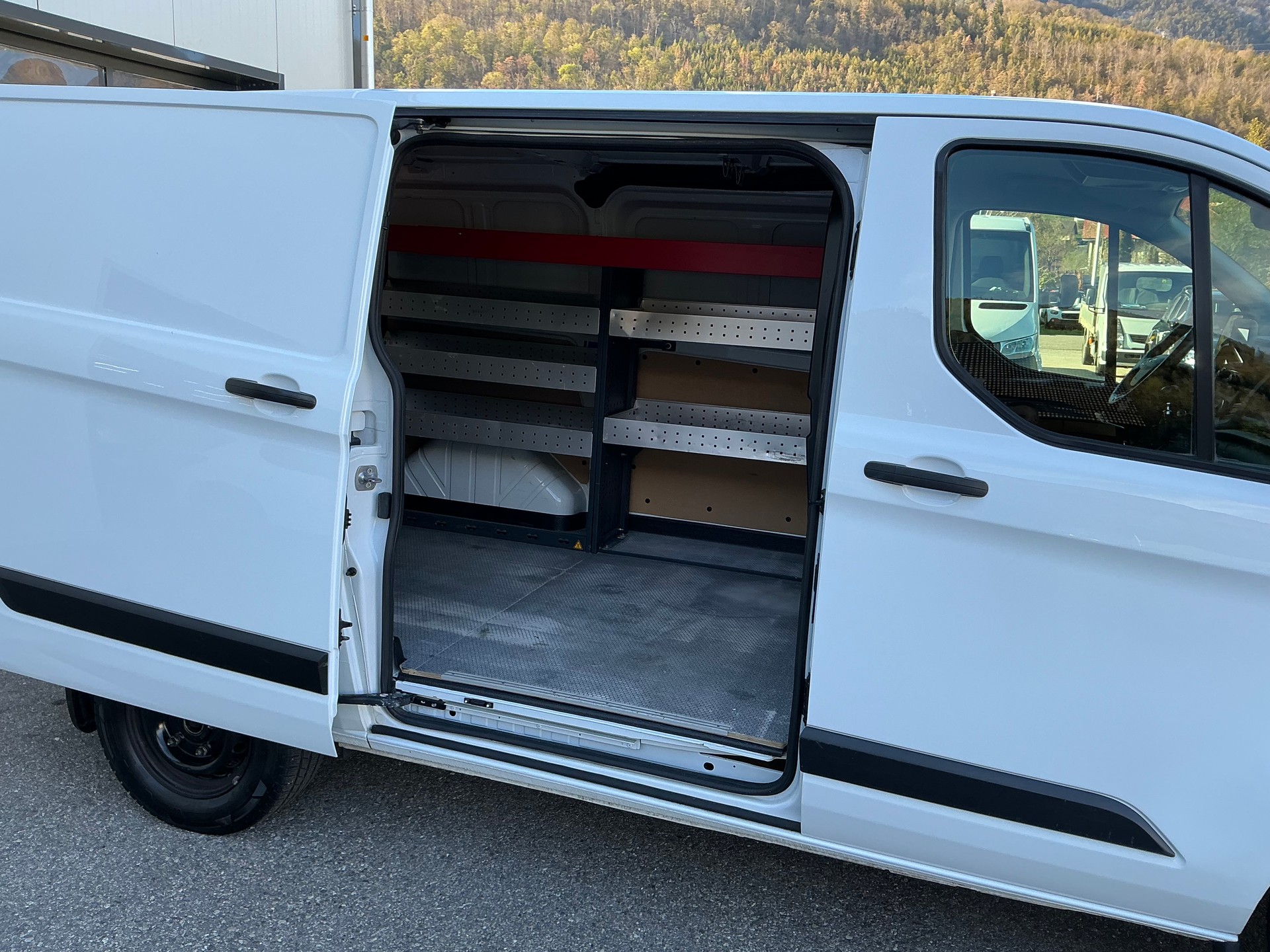 FORD Transit Custom Van 280 L1H1Trend-image-10