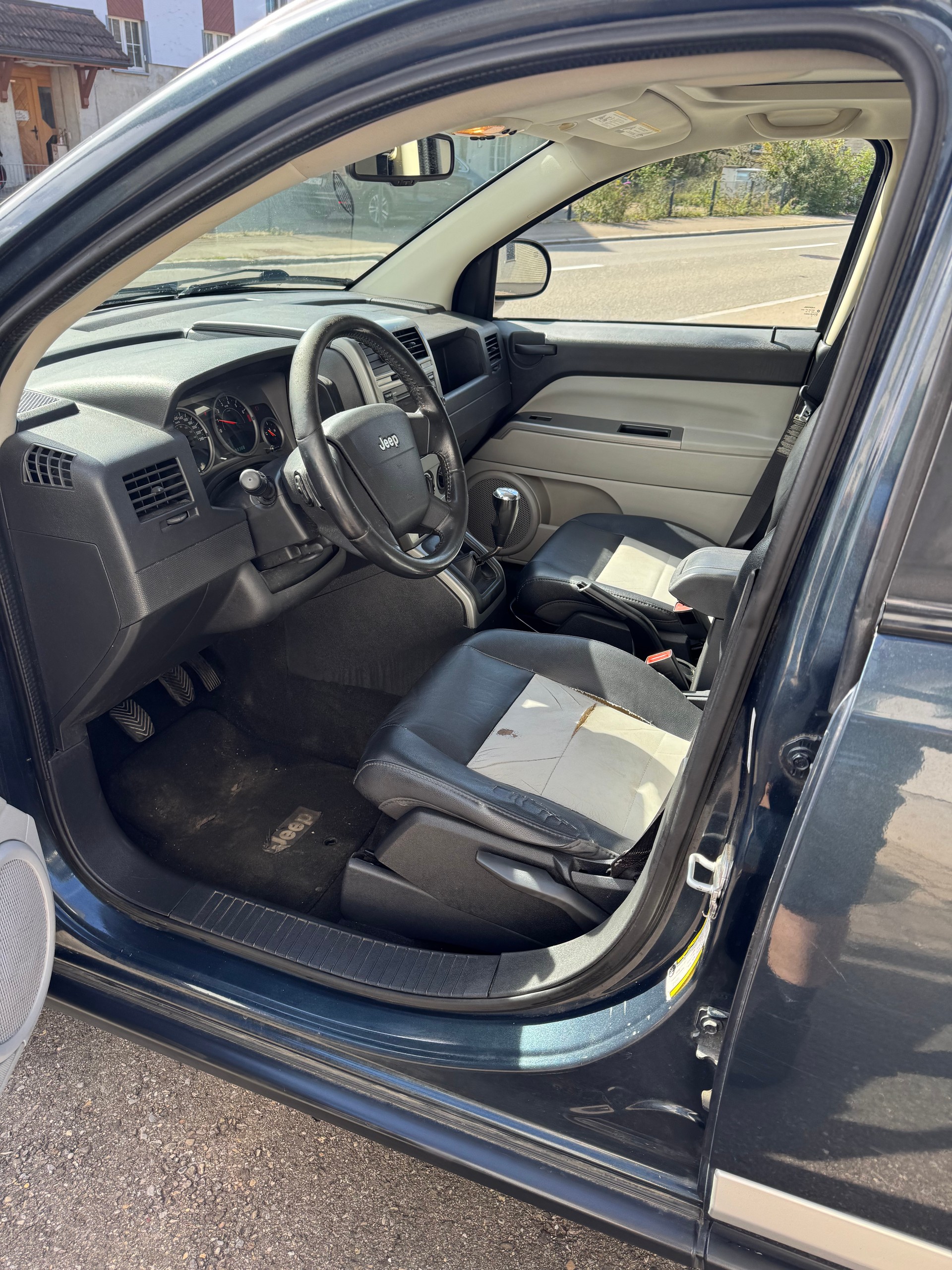 JEEP Compass 2.4 Limited-image-5