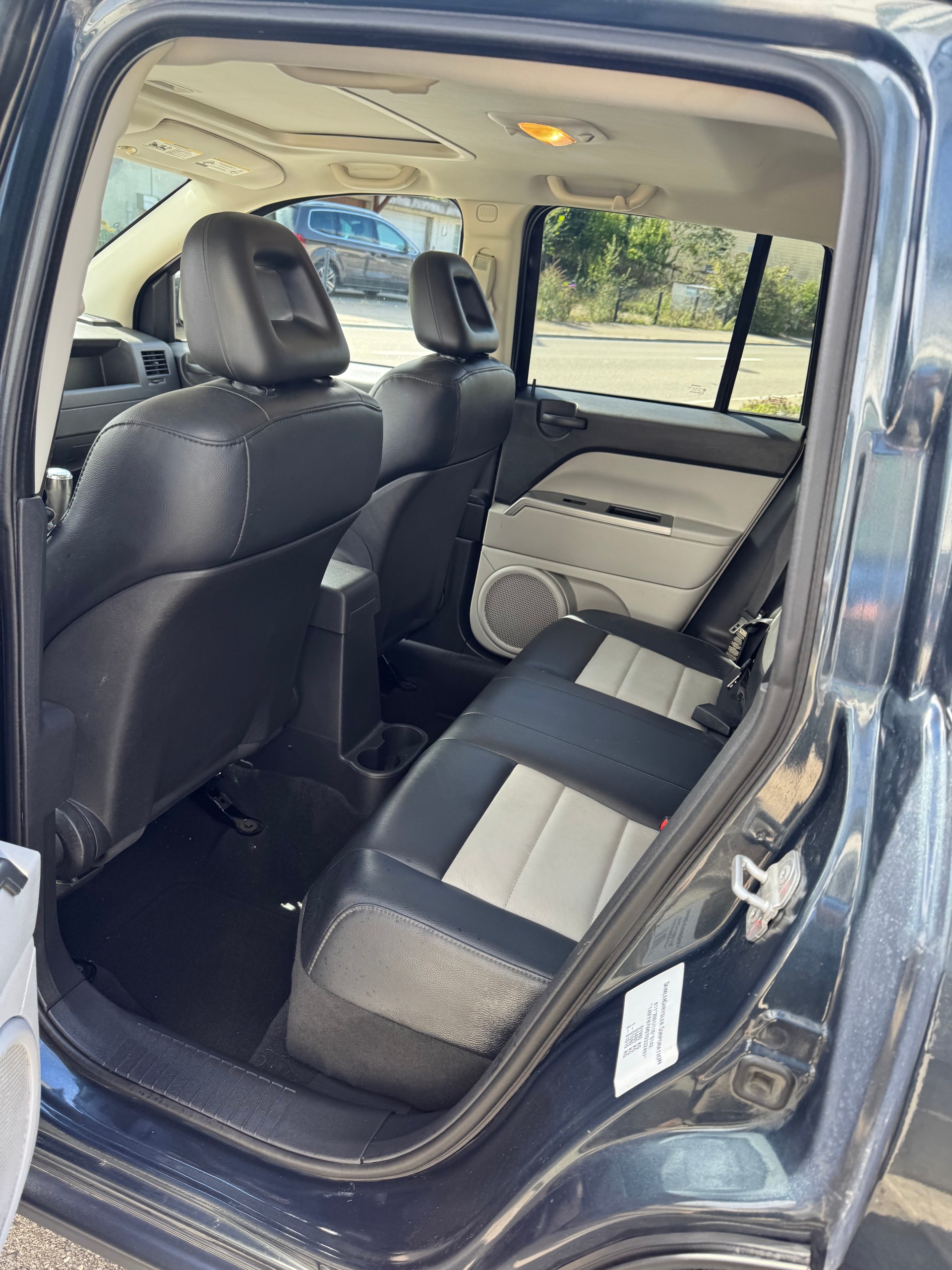 JEEP Compass 2.4 Limited-image-3