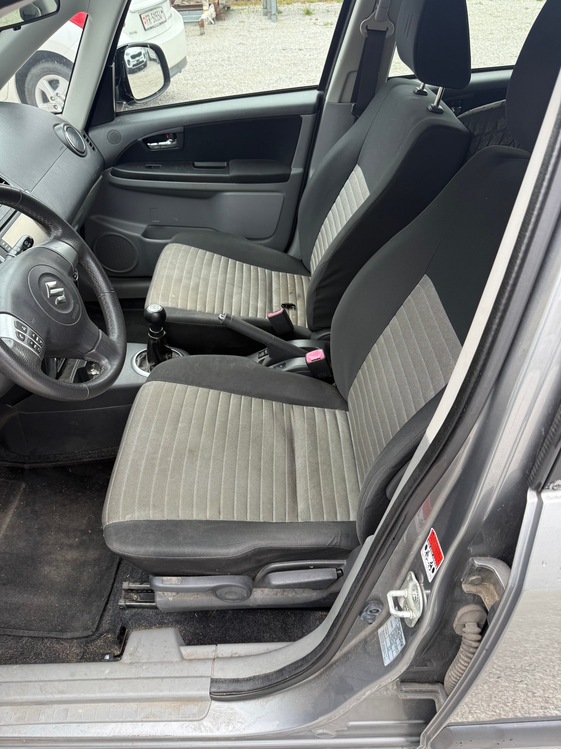 SUZUKI SX4 1.6 16V GL Top 4WD-image-13