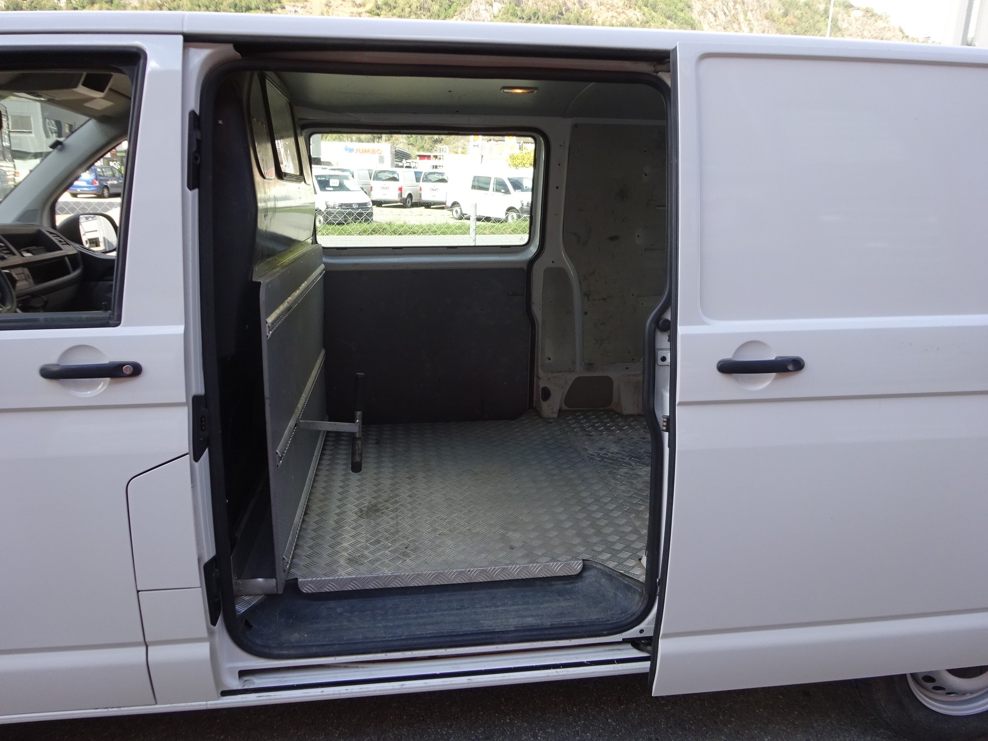 VW T6 2.0 TDI 4Motion long-image-23