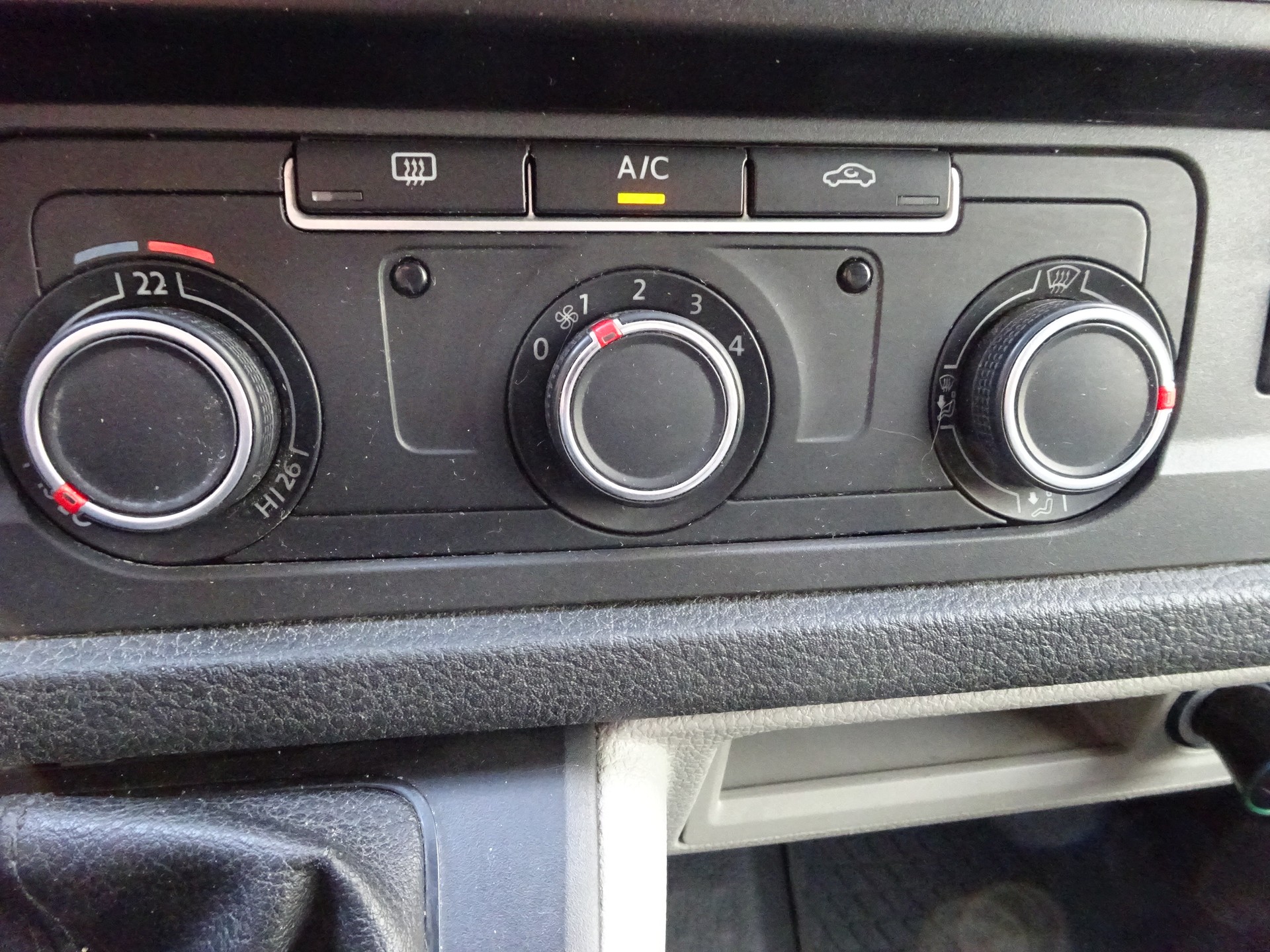 VW T6 2.0 TDI 4Motion long-image-6