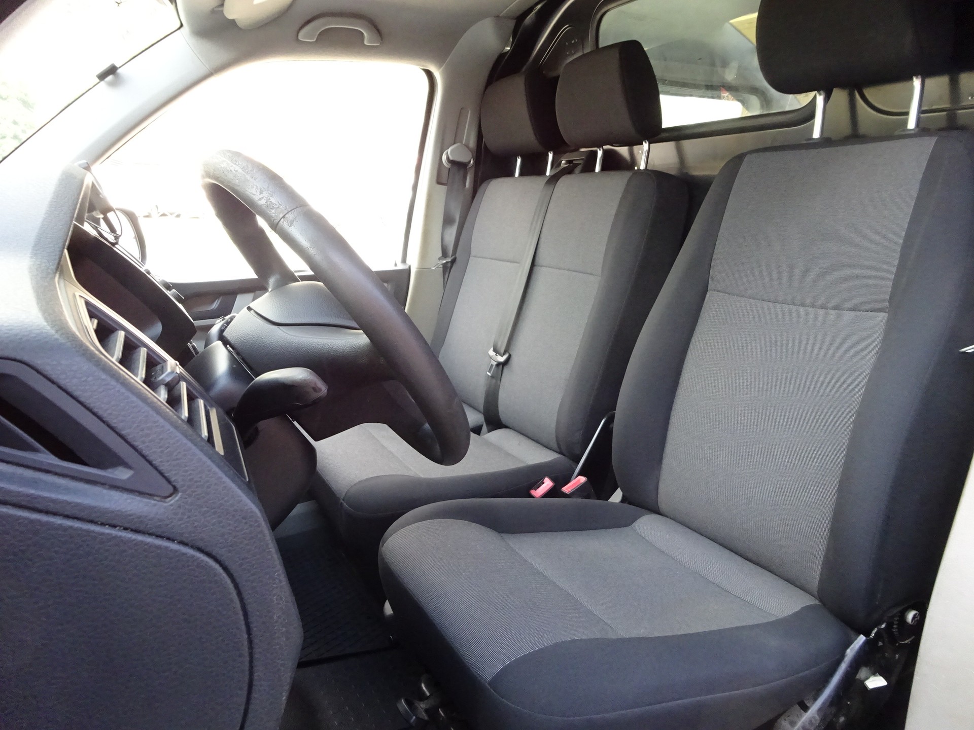 VW T6 2.0 TDI 4Motion long-image-11