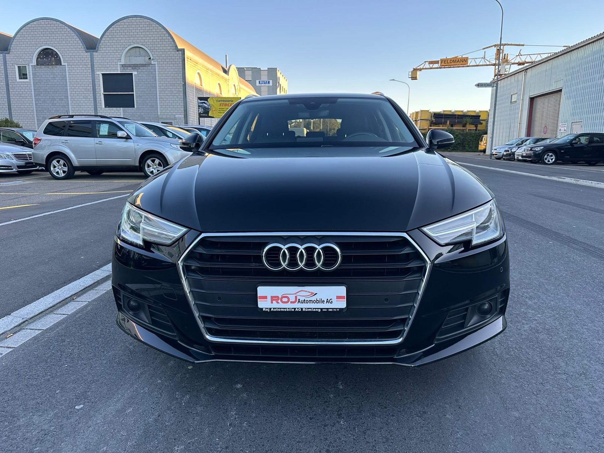 AUDI A4 Avant 35 TDI S-tronic-image-2