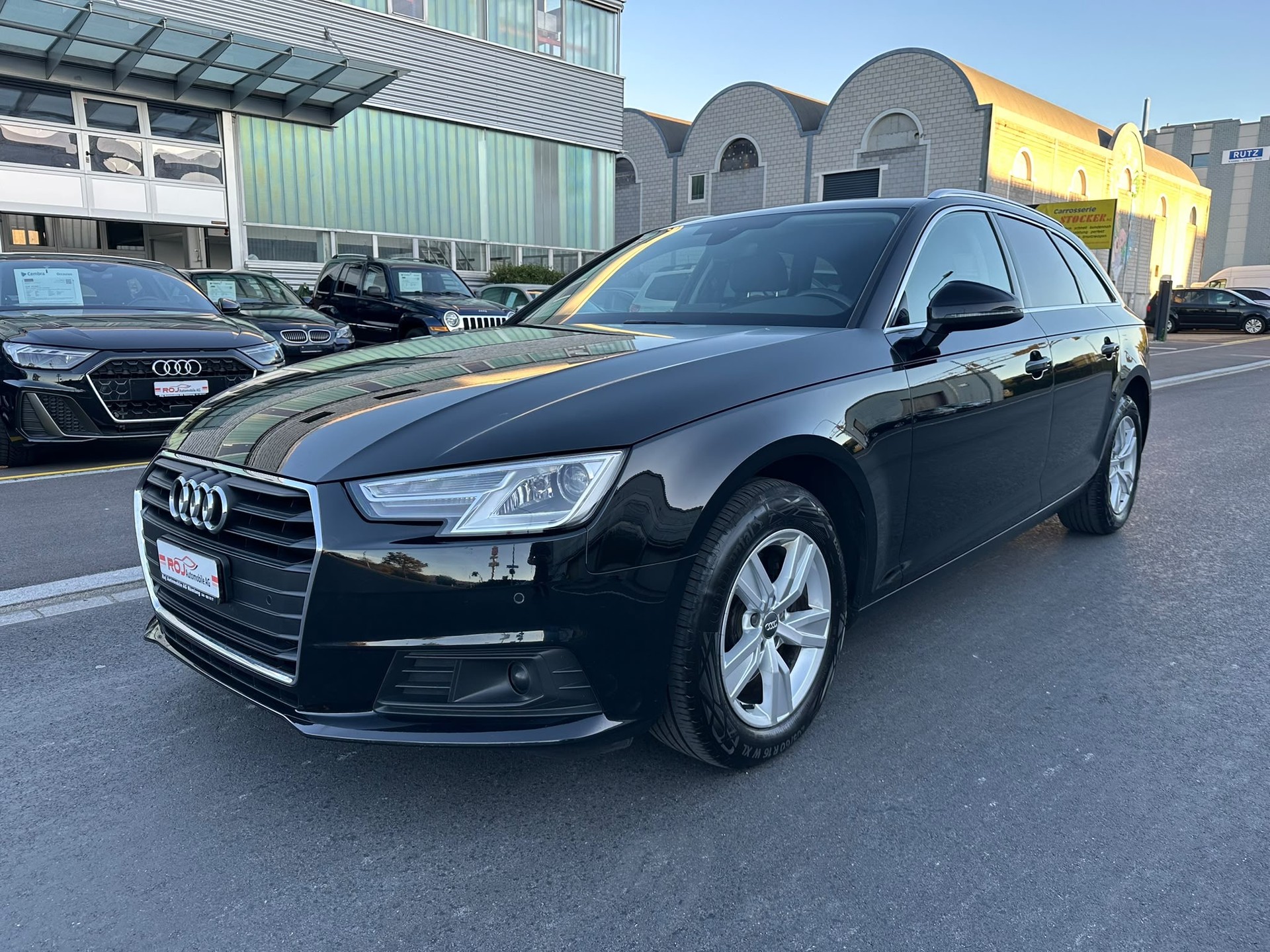 AUDI A4 Avant 35 TDI S-tronic-image-1