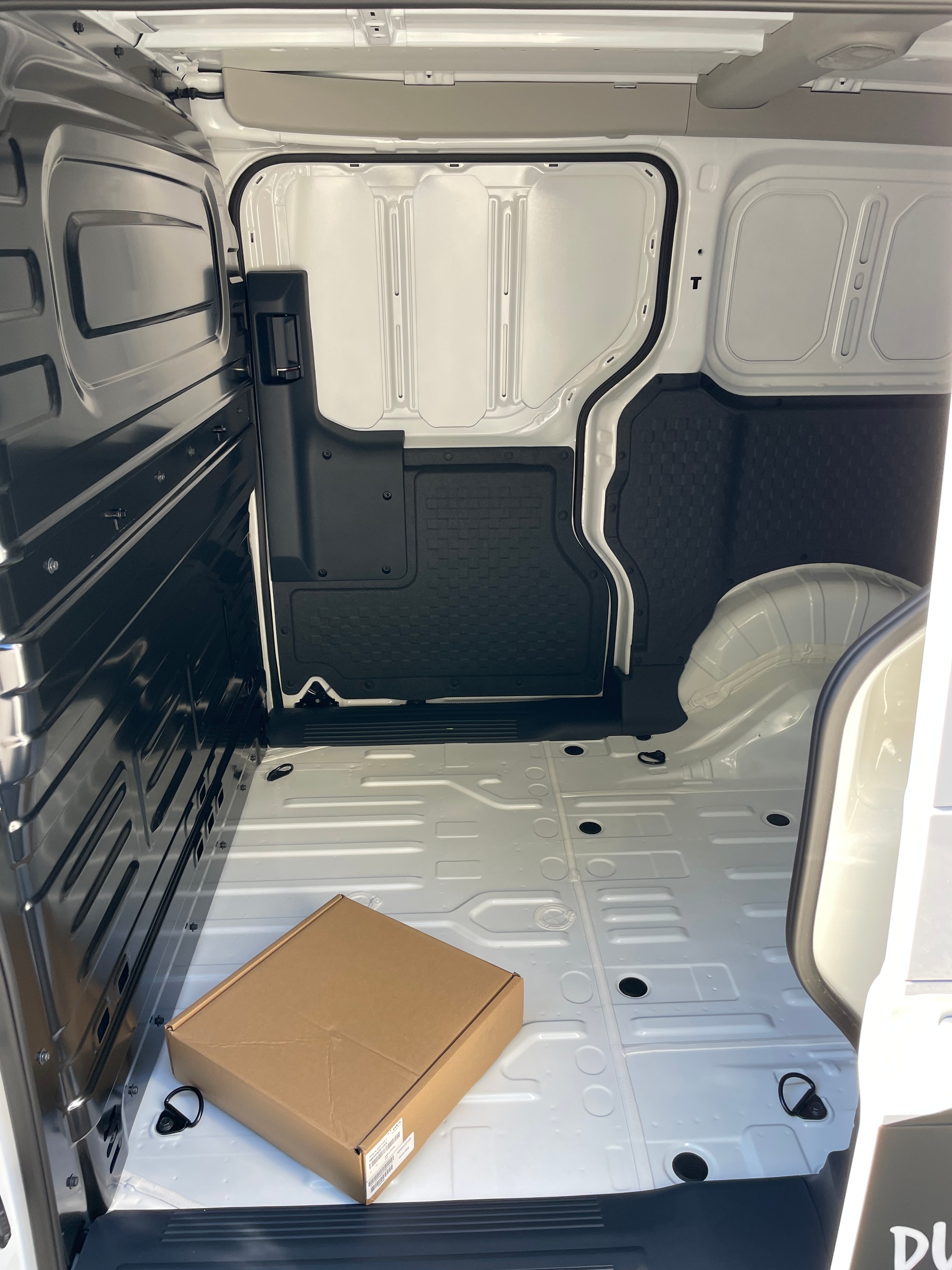 KIA PV5 Cargo 71.2 kWh Plus L2H1 mit 2-Schiebetüren und Wärmepumpe-image-10