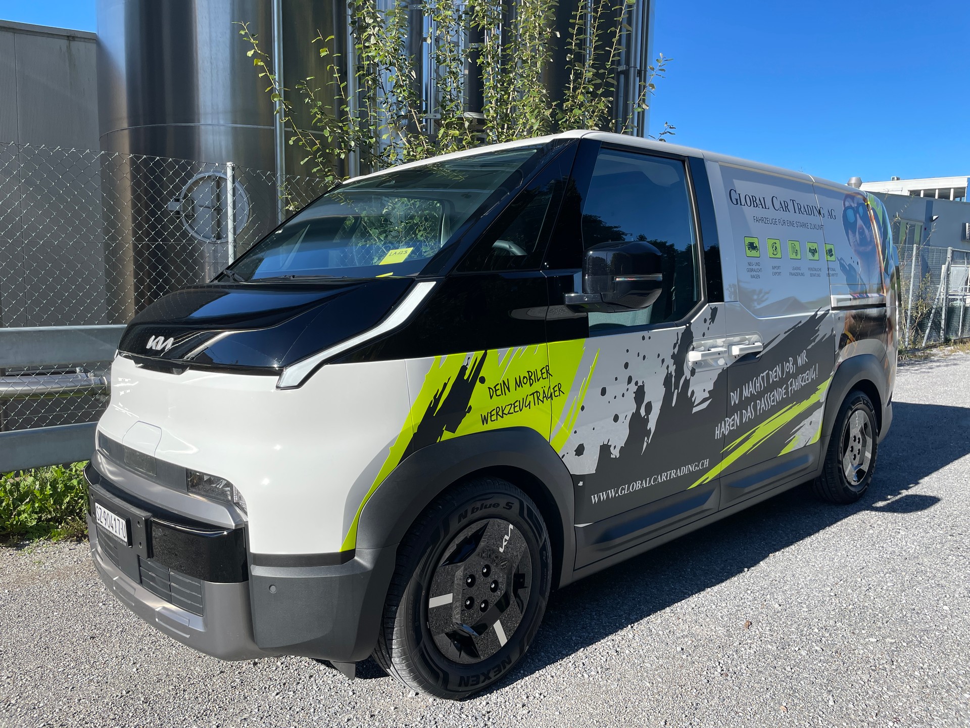 KIA PV5 Cargo 71.2 kWh Plus L2H1 mit 2-Schiebetüren und Wärmepumpe-image-3