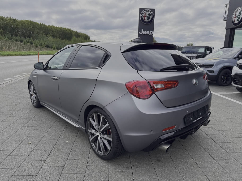 ALFA ROMEO Giulietta 1750 TBi Veloce TCT-showroom-element-1