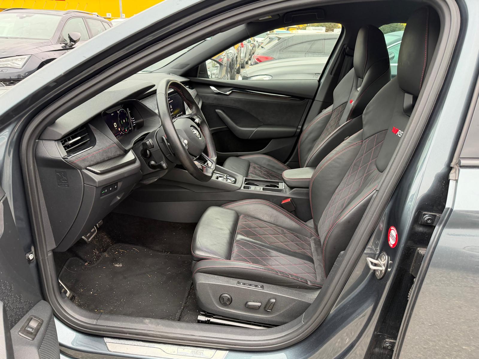 SKODA Octavia Combi 2.0 TSI RS DSG-image-7