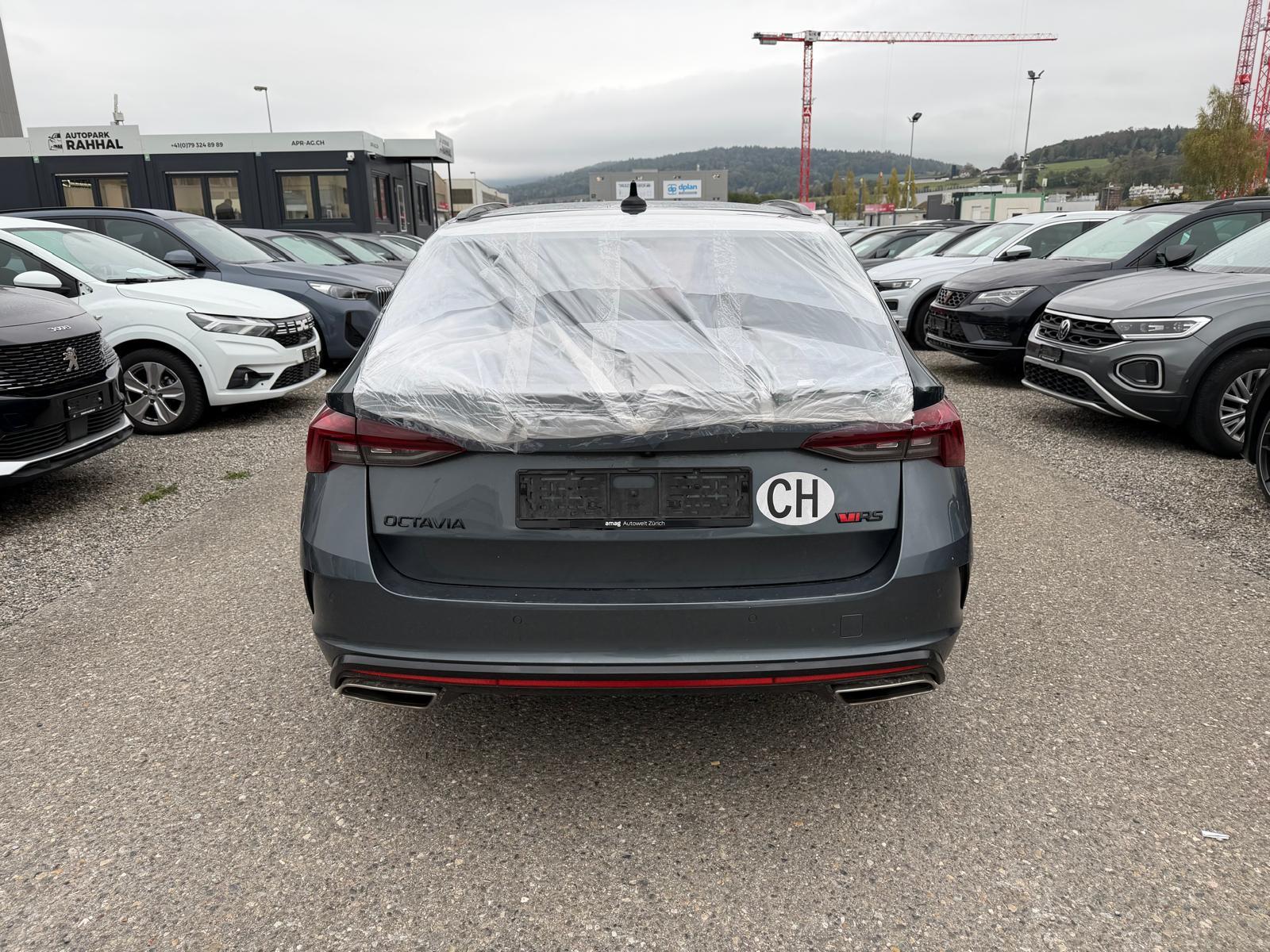 SKODA Octavia Combi 2.0 TSI RS DSG-image-5